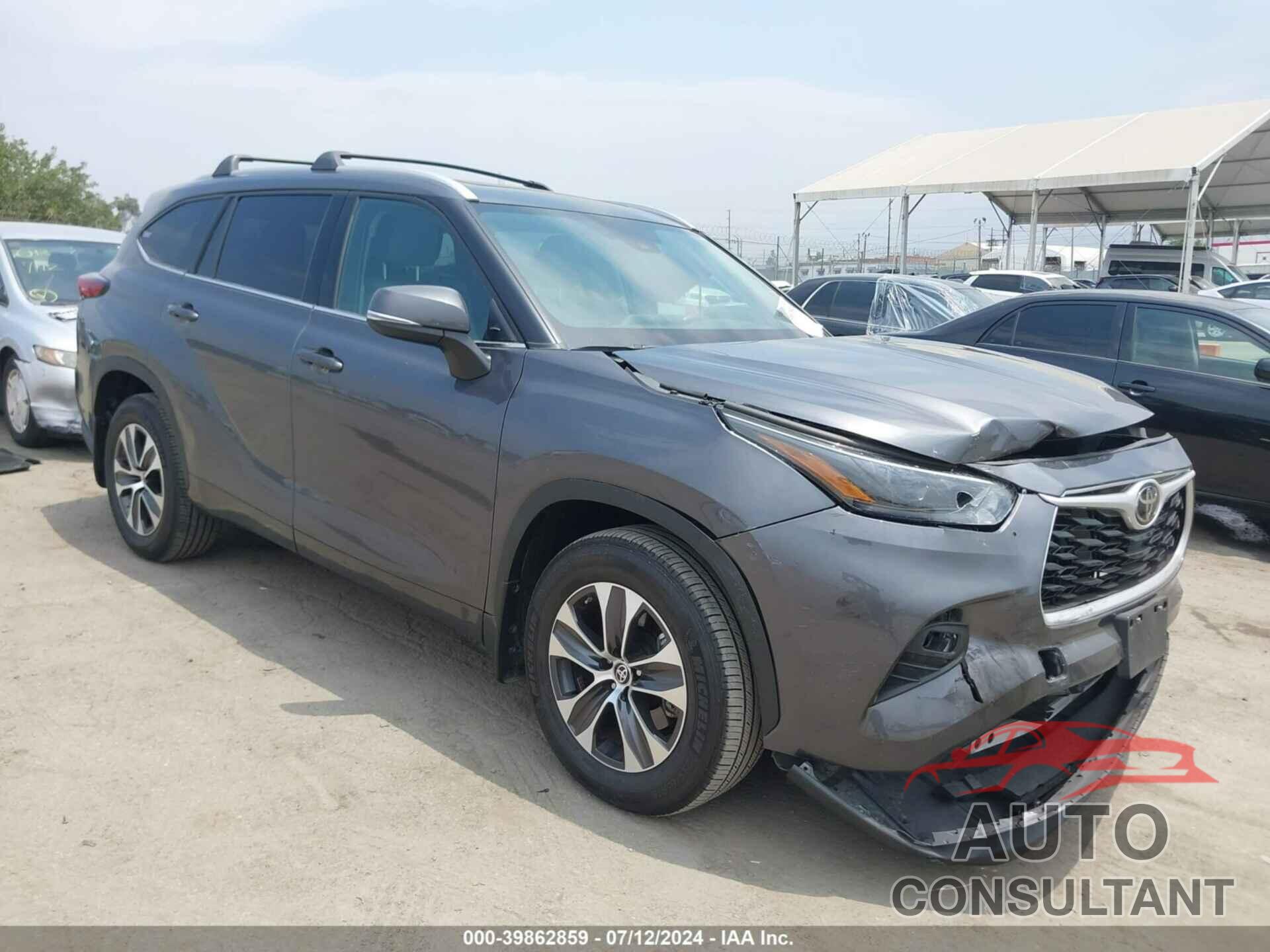 TOYOTA HIGHLANDER 2022 - 5TDHZRBH8NS232639