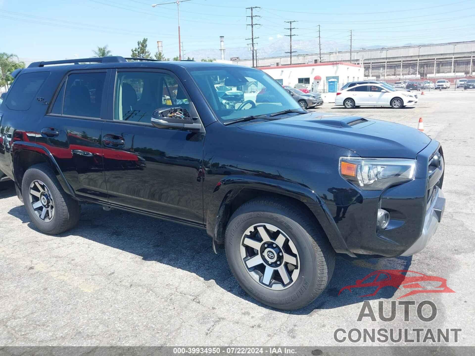 TOYOTA 4RUNNER 2023 - JTERU5JR2P6152208