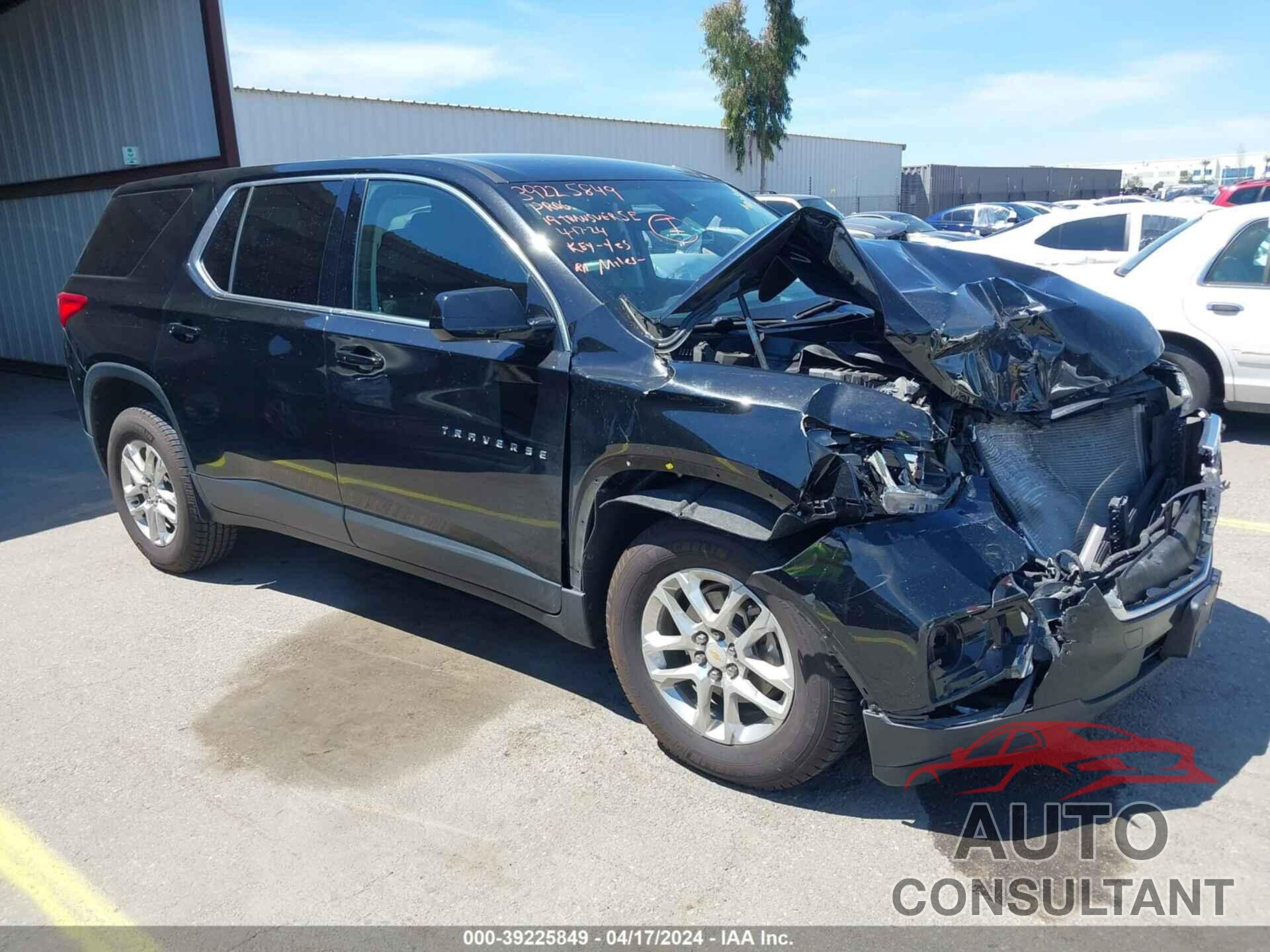 CHEVROLET TRAVERSE 2019 - 1GNERFKW5KJ268403