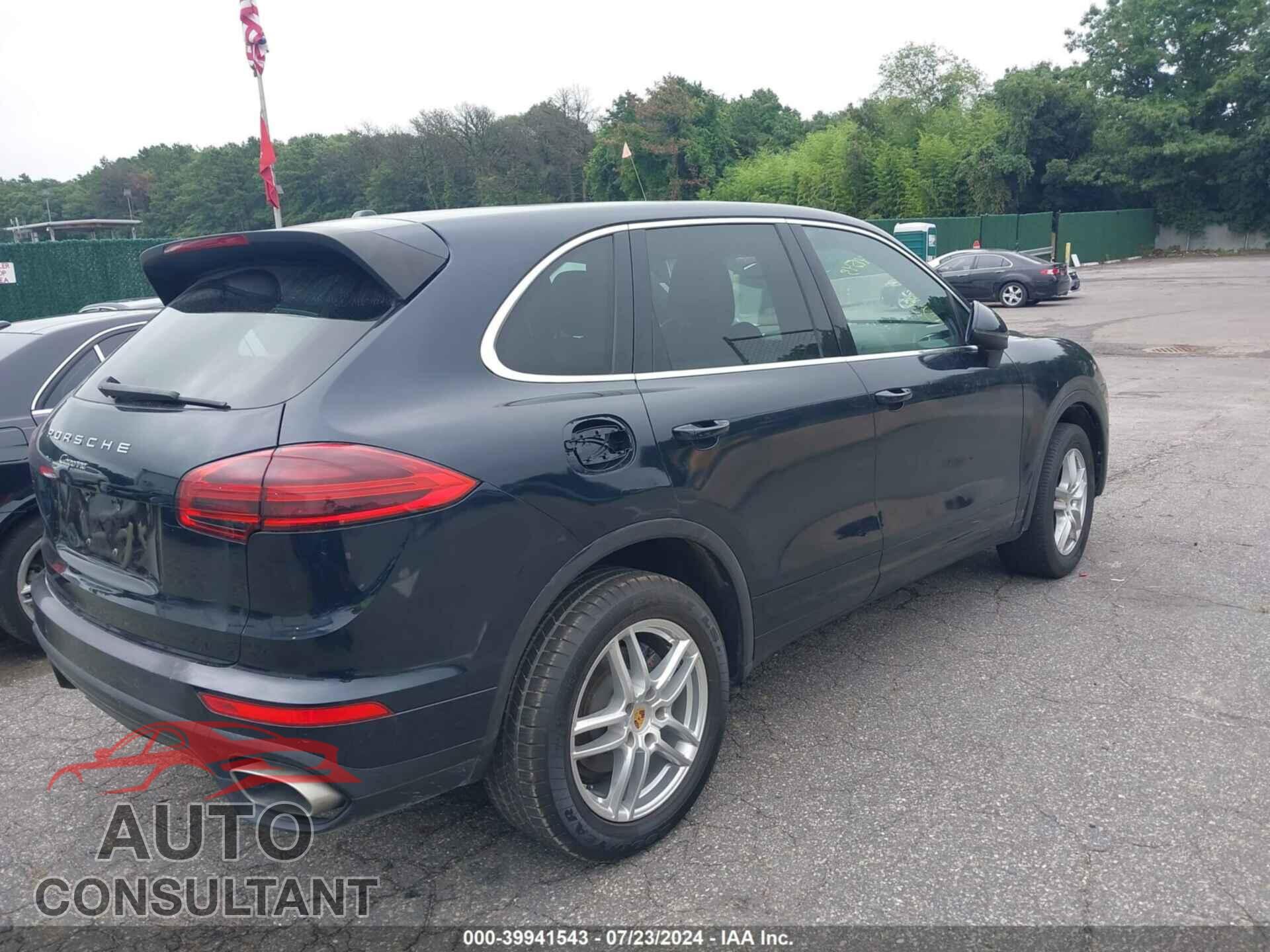 PORSCHE CAYENNE 2016 - WP1AA2A24GKA11030