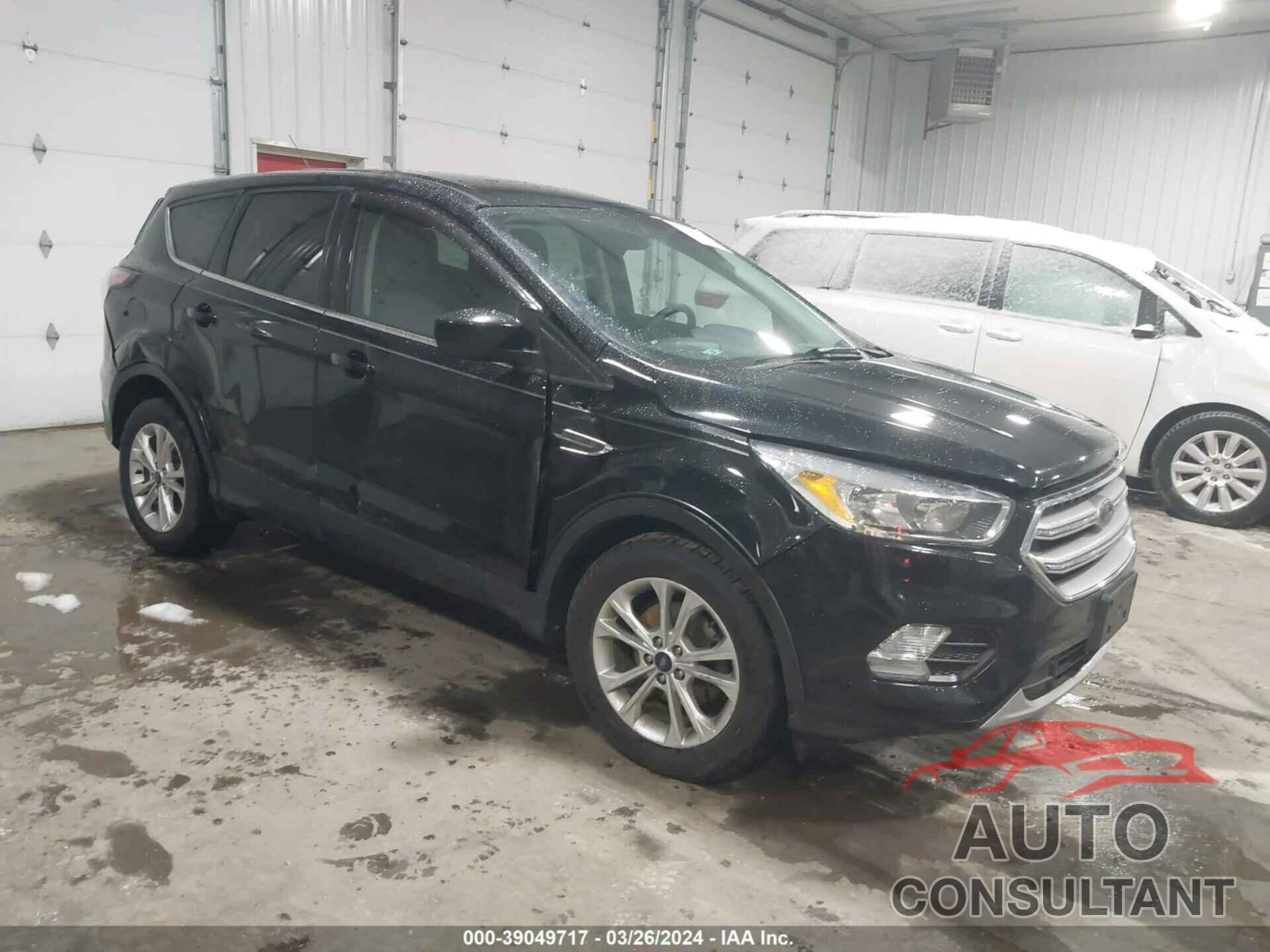 FORD ESCAPE 2017 - 1FMCU0GD8HUA76799