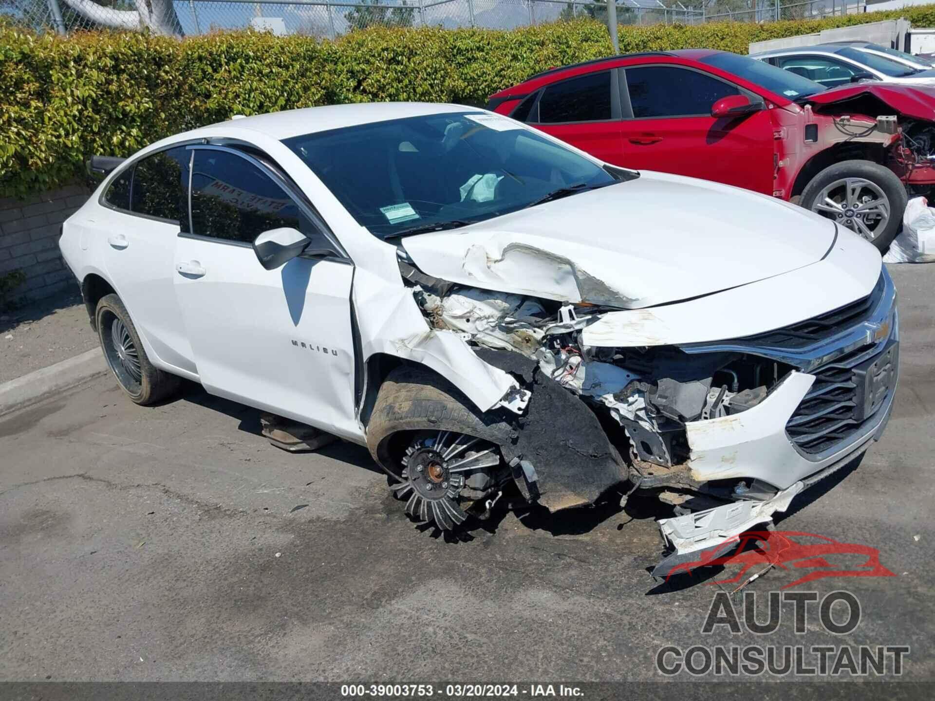 CHEVROLET MALIBU 2019 - 1G1ZD5ST4KF160651