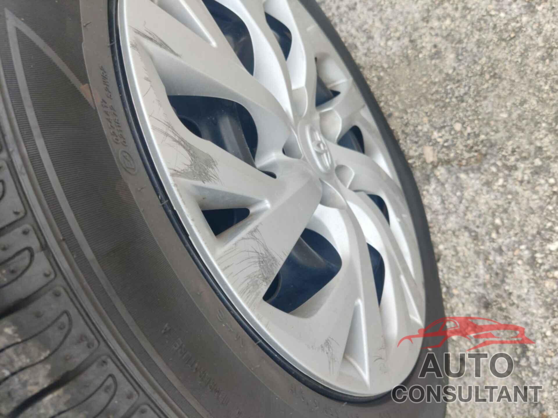 TOYOTA COROLLA 2017 - 5YFBURHE1HP694443
