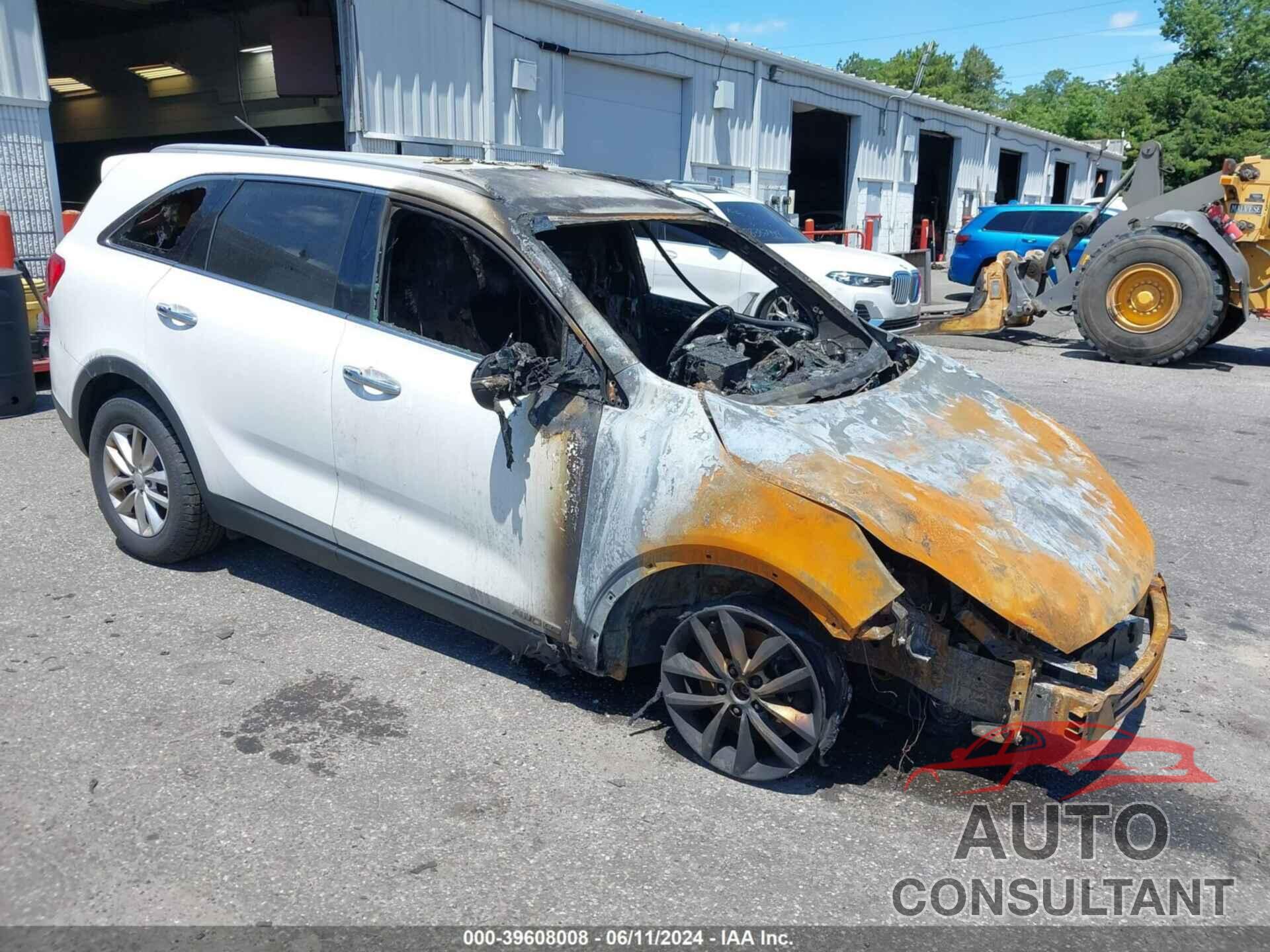 KIA SORENTO 2017 - 5XYPGDA54HG209663