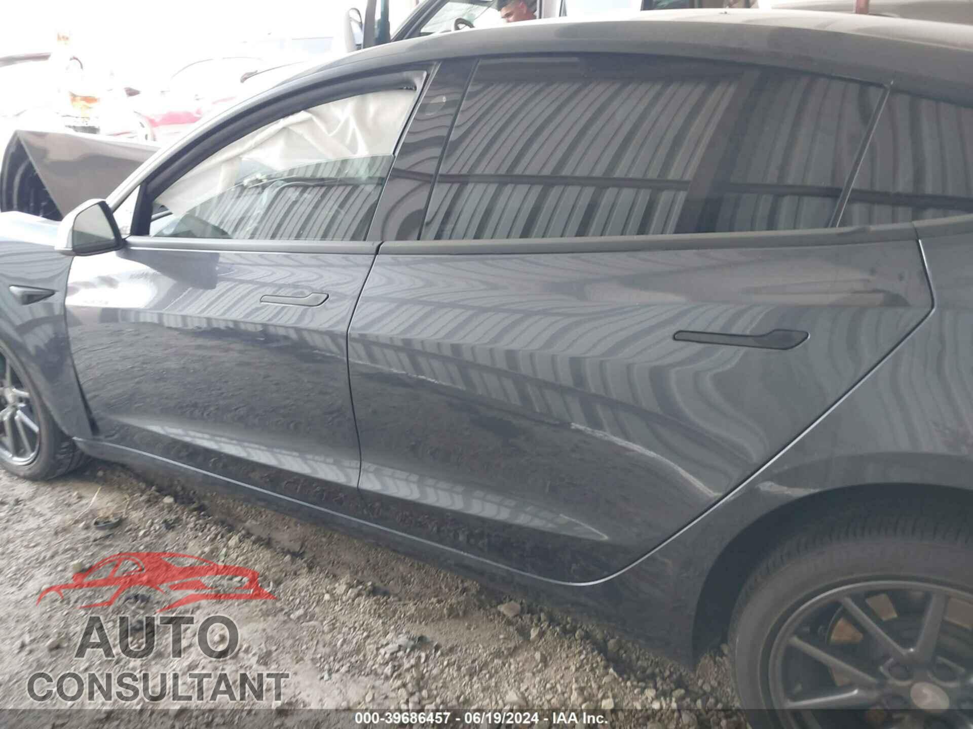 TESLA MODEL 3 2020 - 5YJ3E1EA3LF745577