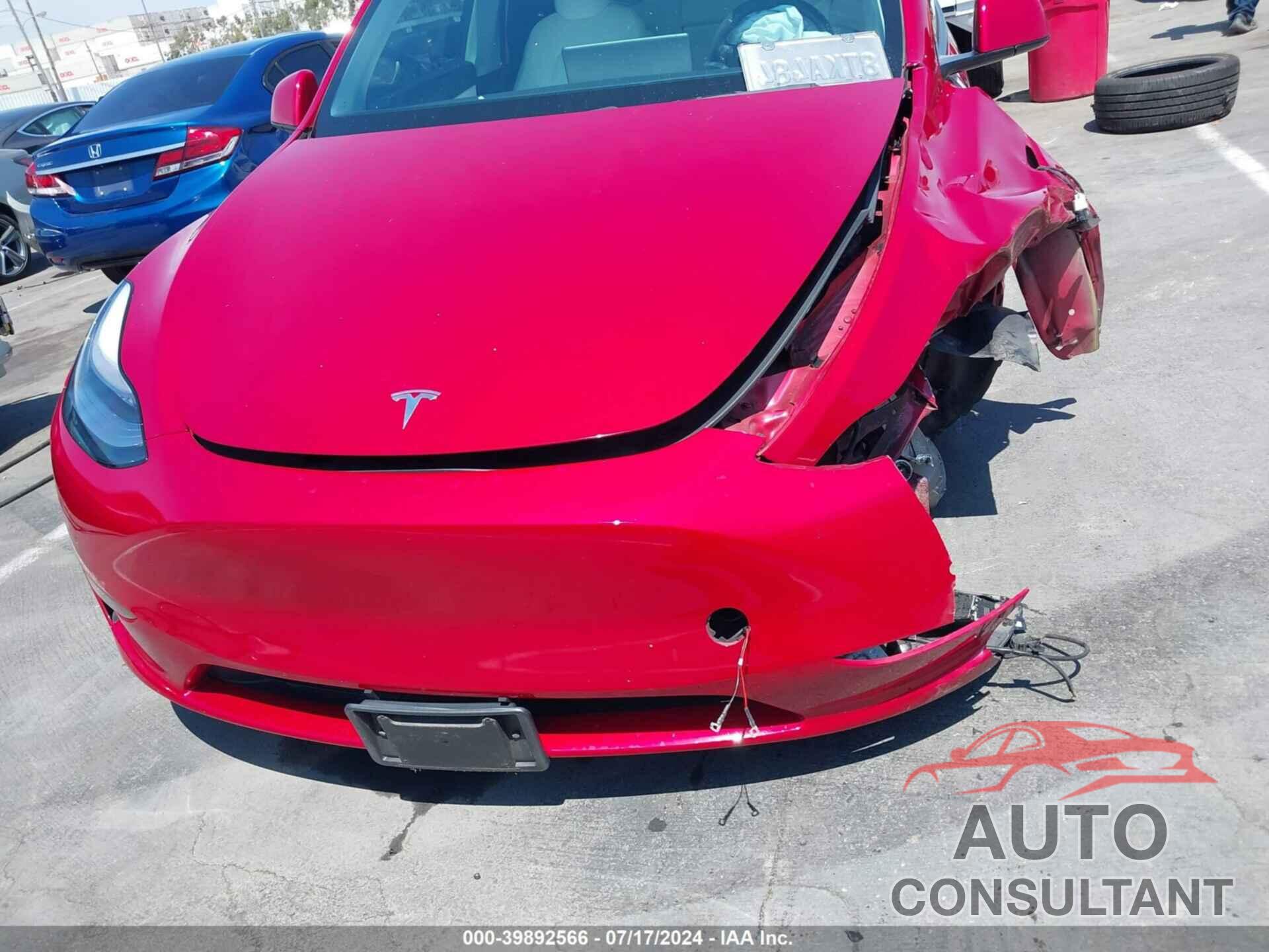 TESLA MODEL Y 2021 - 5YJYGDEE5MF075262