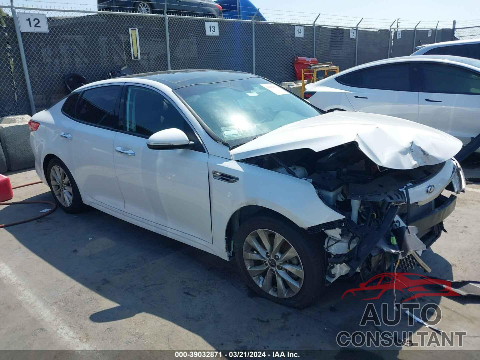 KIA OPTIMA 2018 - 5XXGU4L33JG196323