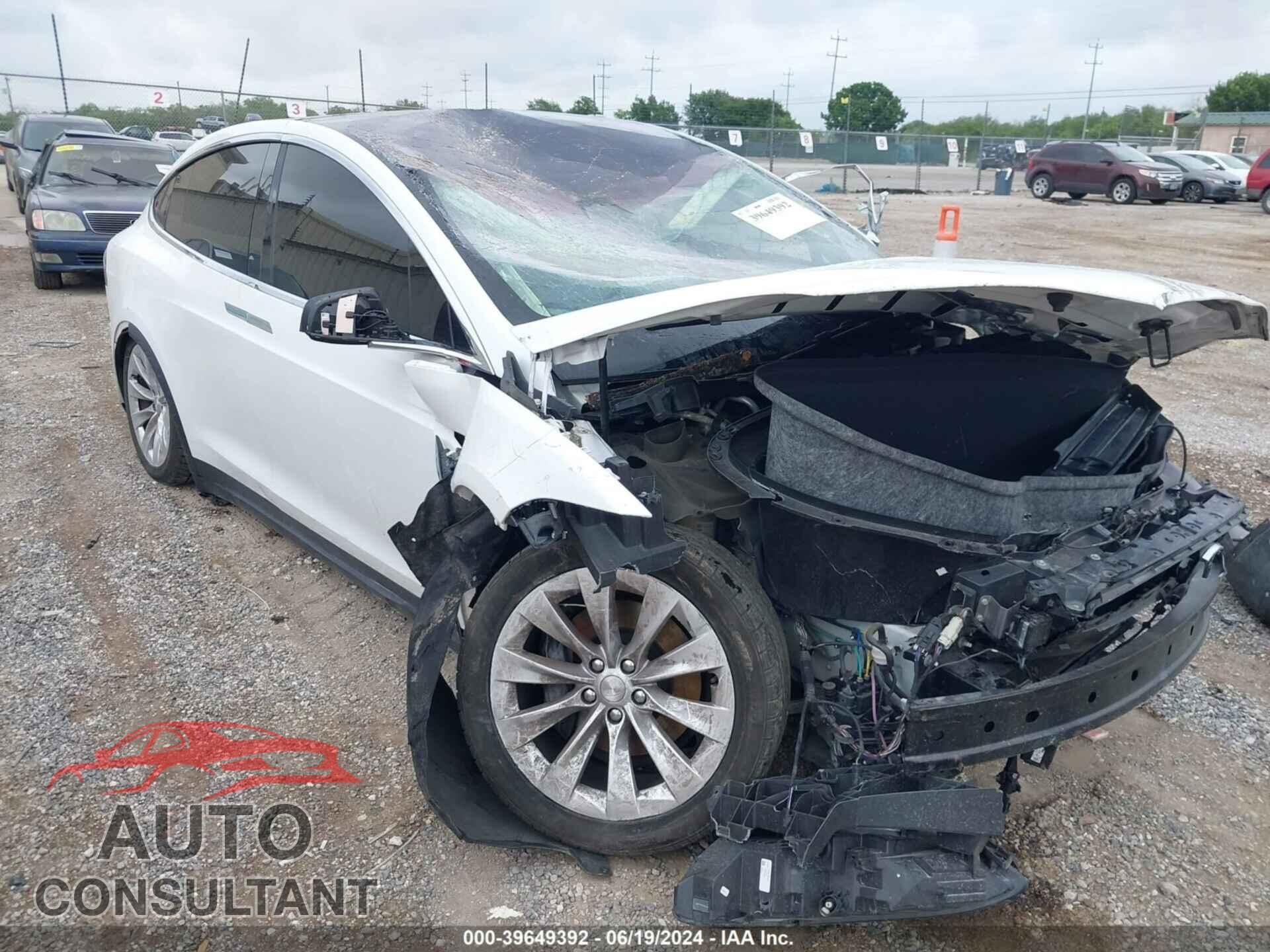 TESLA MODEL X 2017 - 5YJXCBE21HF037843
