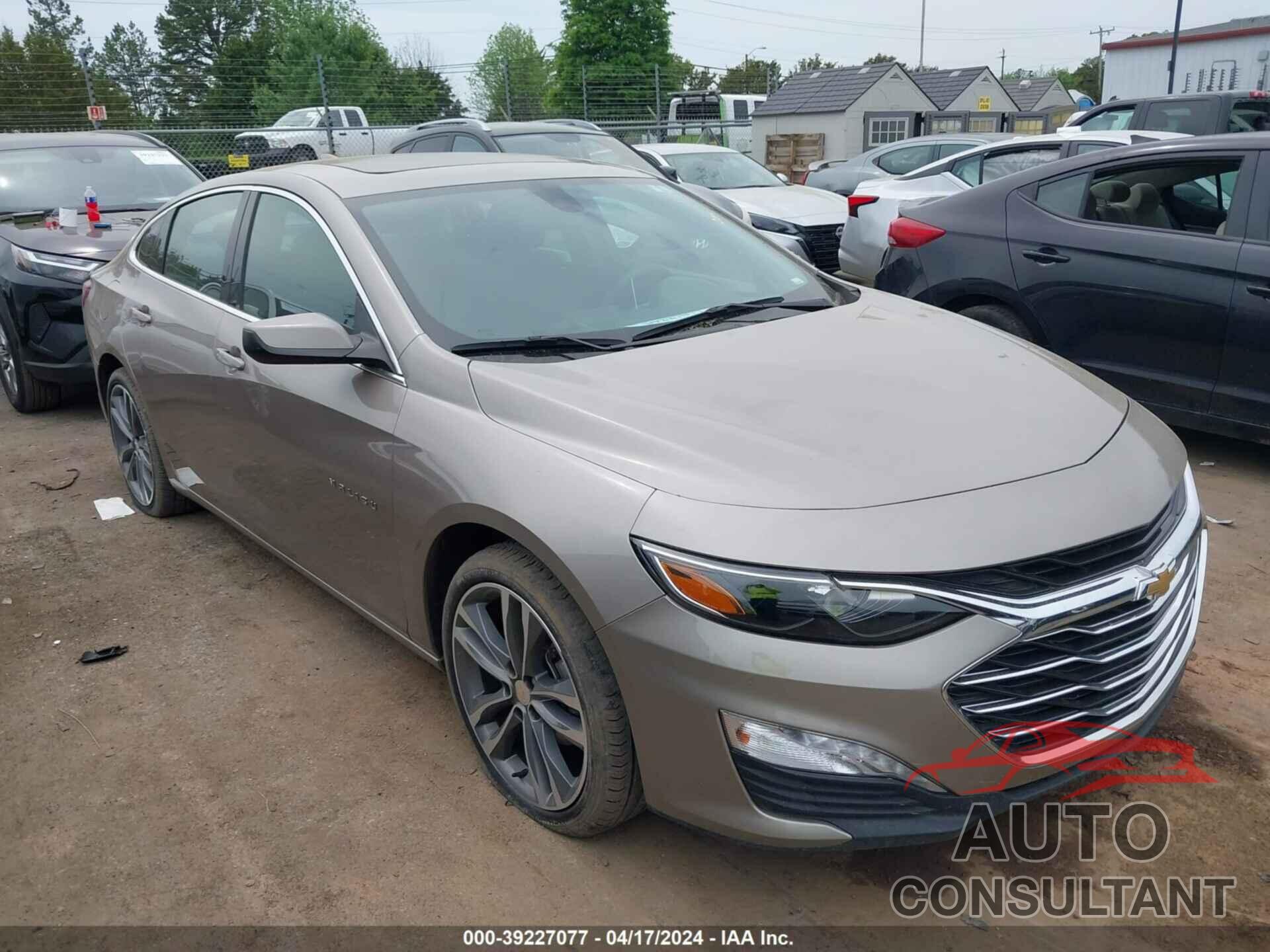 CHEVROLET MALIBU 2022 - 1G1ZD5ST0NF135718