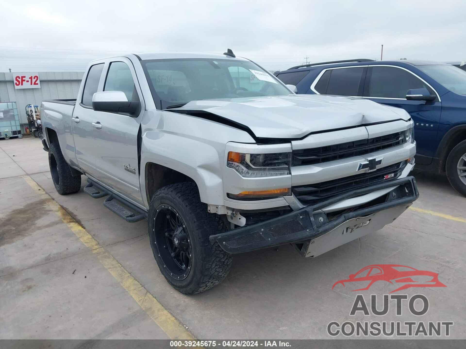 CHEVROLET SILVERADO 1500 2018 - 1GCVKREC3JZ259487