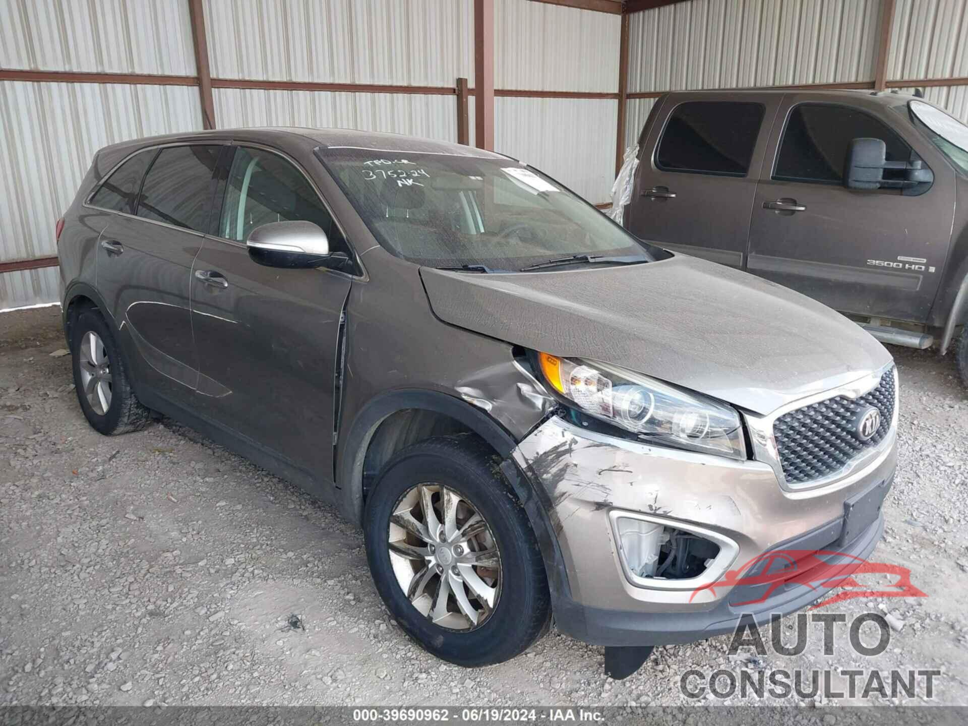 KIA SORENTO 2018 - 5XYPG4A33JG409521