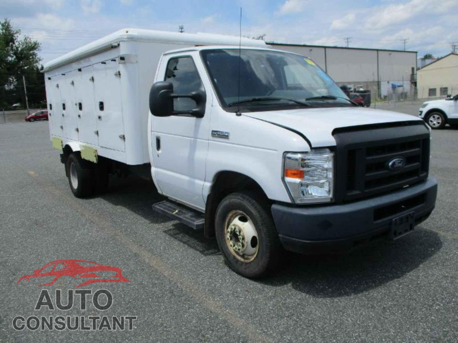 FORD ECONOLINE 2017 - 1FDXE4FS3HDC68606