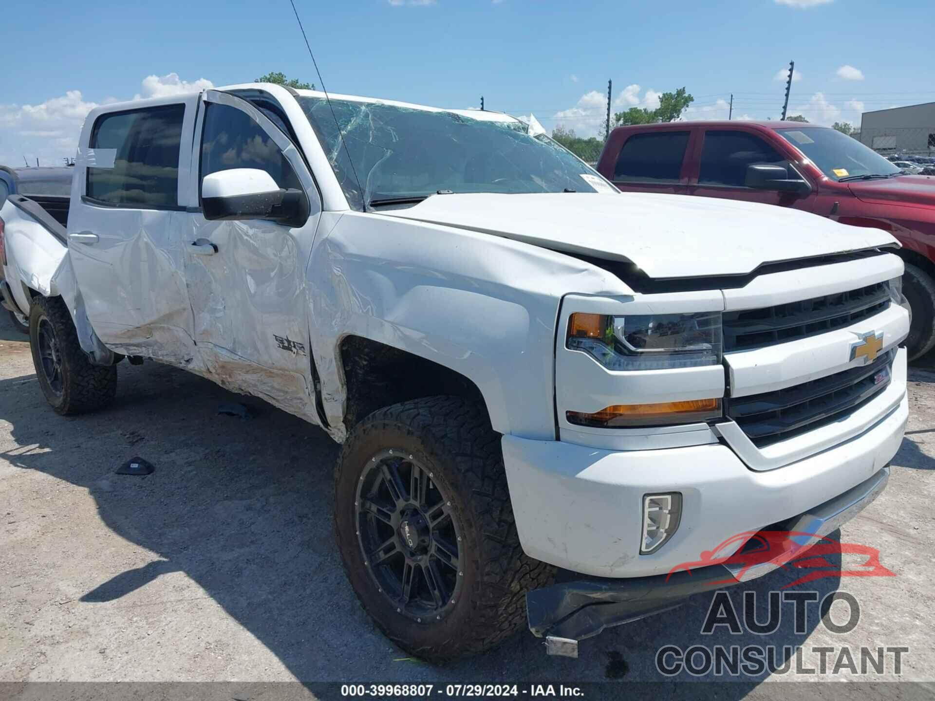 CHEVROLET SILVERADO 1500 2018 - 3GCUKREC0JG456953
