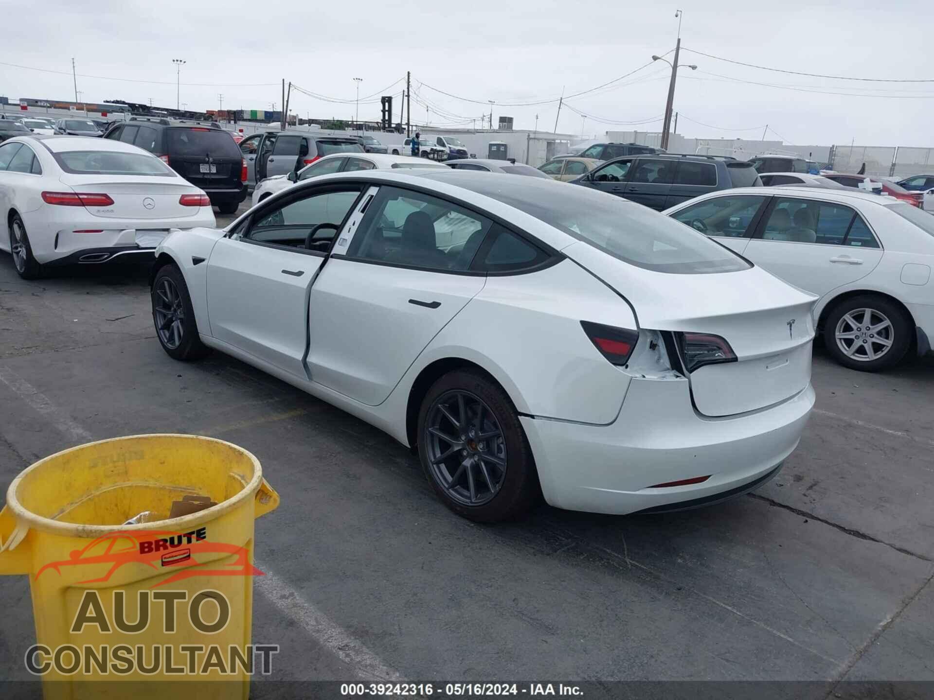 TESLA MODEL 3 2023 - 5YJ3E1EA9PF561217