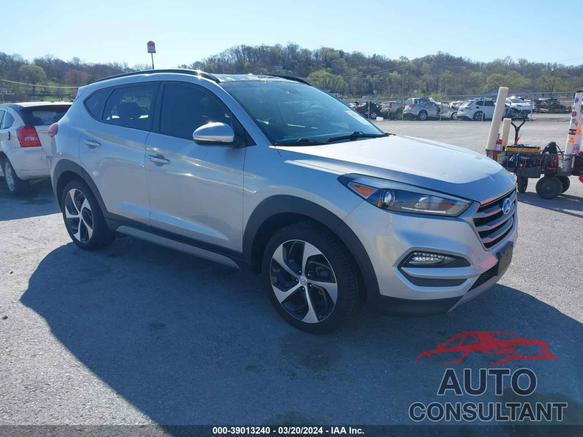 HYUNDAI TUCSON 2018 - KM8J33A25JU767099