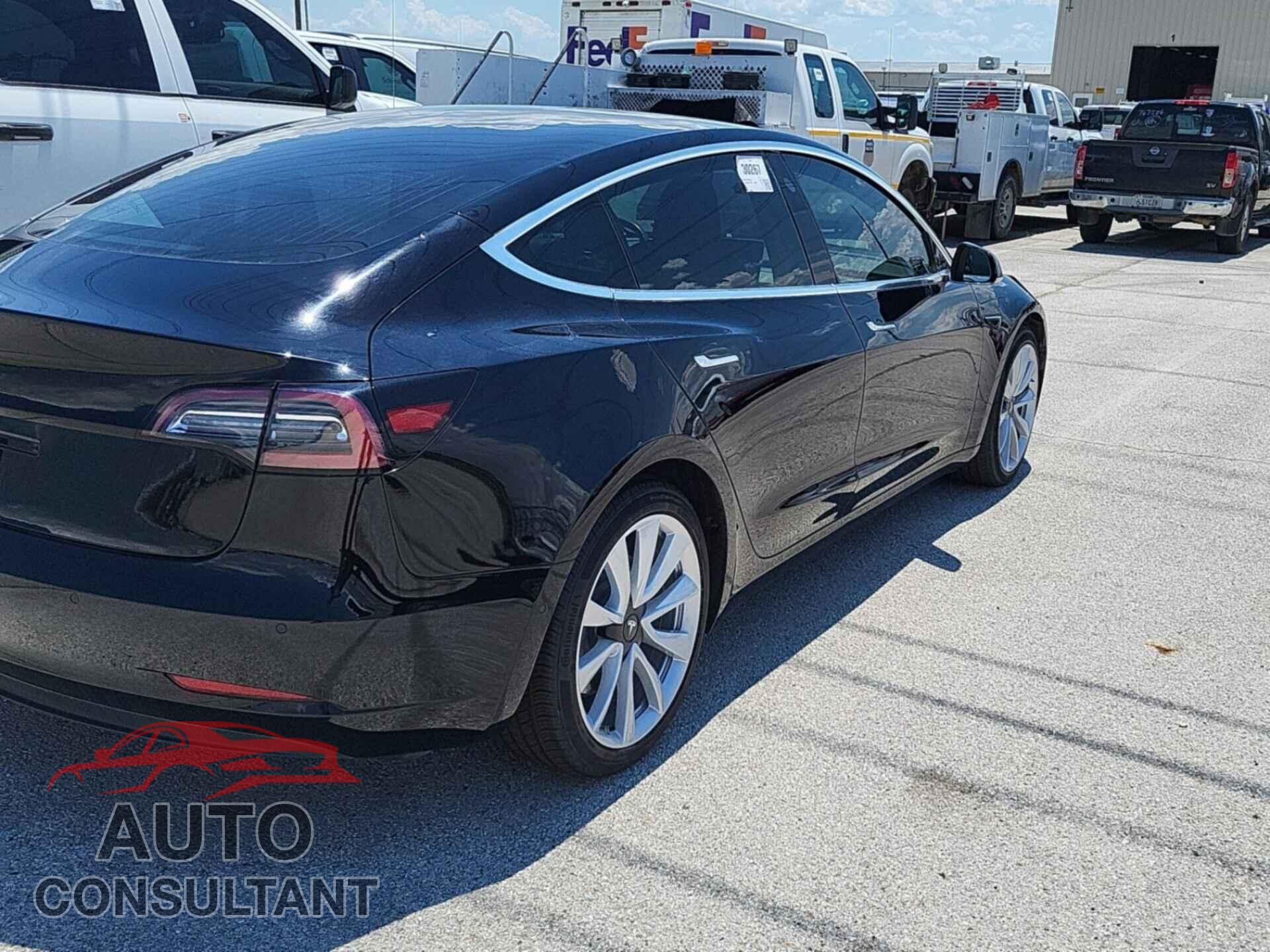 TESLA MODEL 3 2019 - 5YJ3E1EB7KF191936