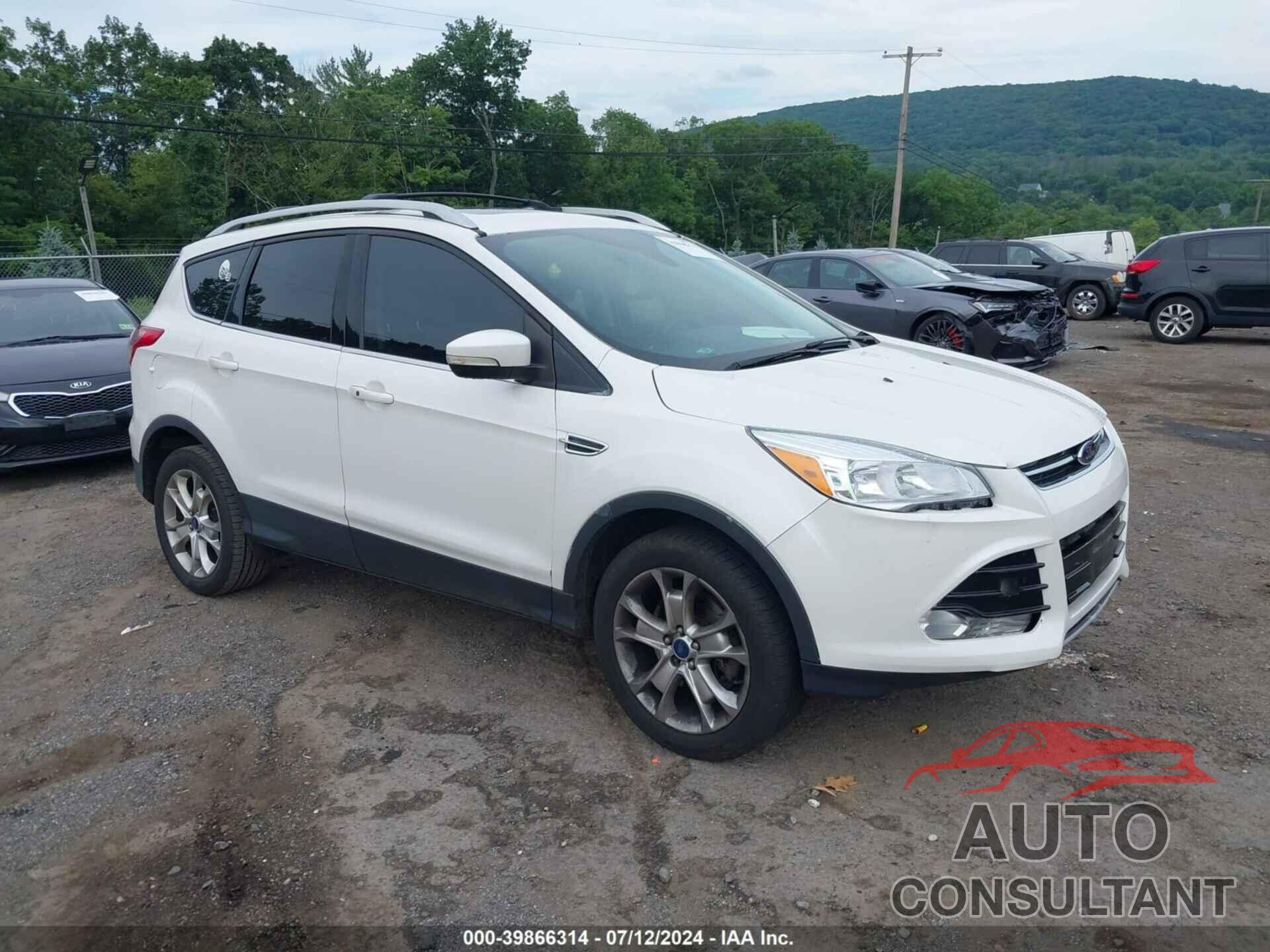 FORD ESCAPE 2016 - 1FMCU9J90GUB45038