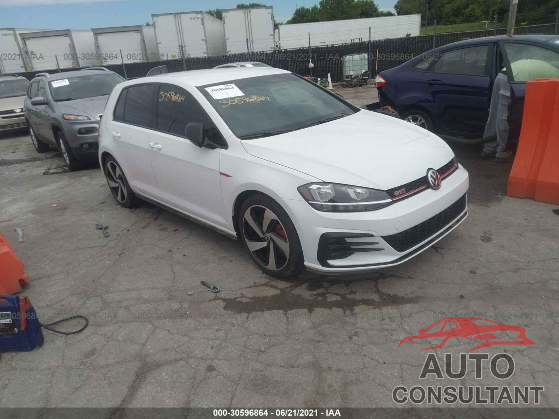 VOLKSWAGEN GOLF GTI 2021 - 3VW5T7AU2MM008799