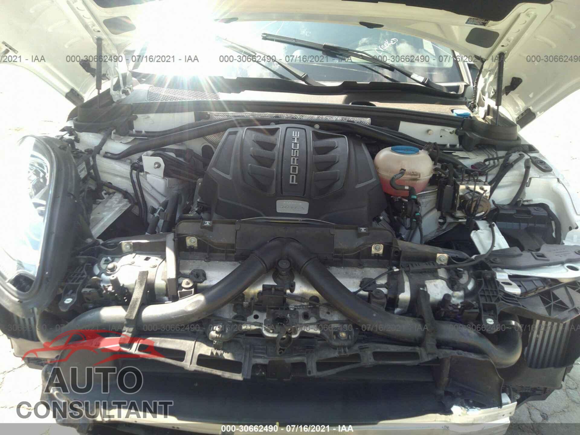 PORSCHE MACAN 2016 - WP1AB2A58GLB53818