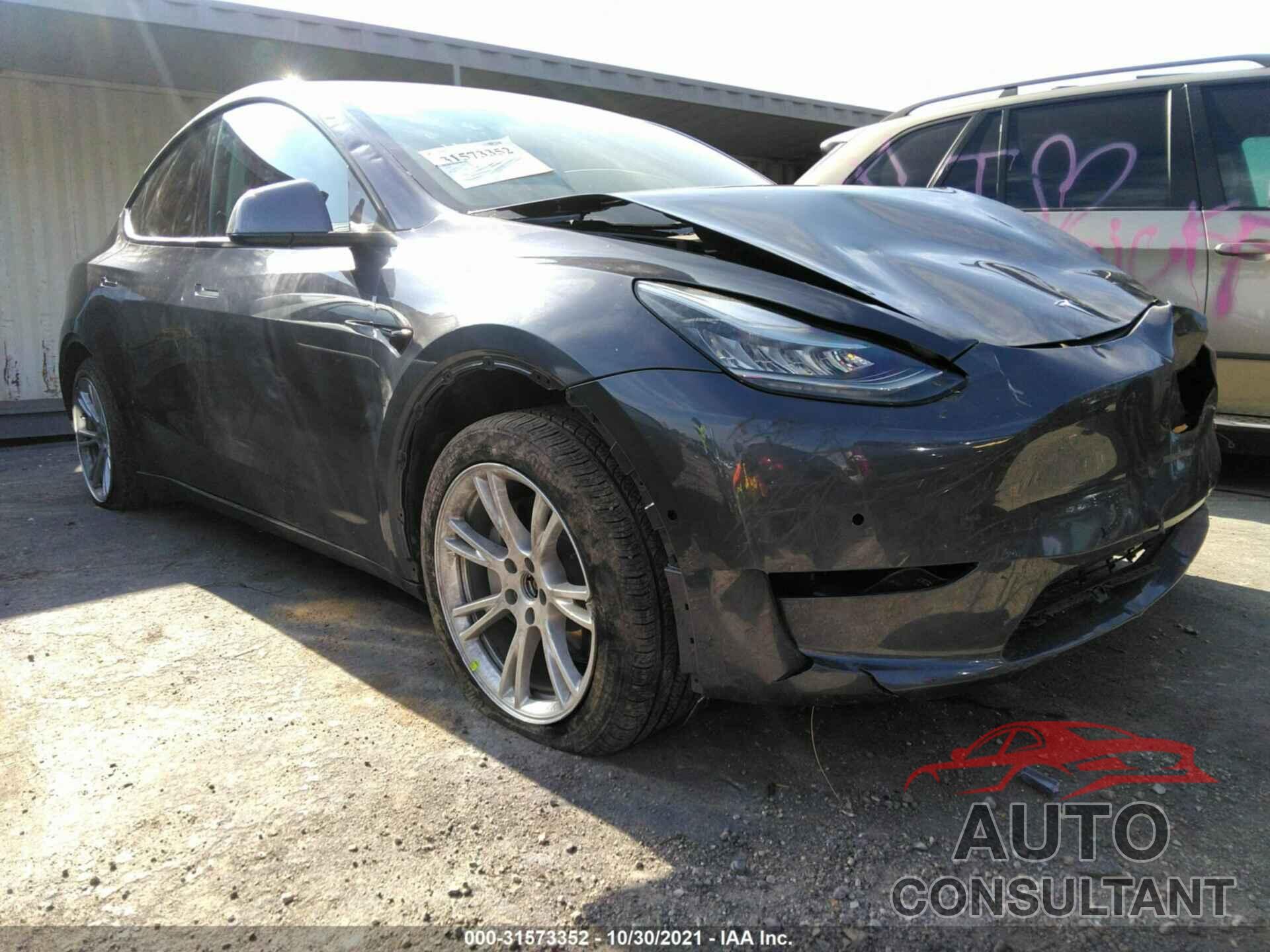 TESLA MODEL Y 2020 - 5YJYGDEE7LF010248