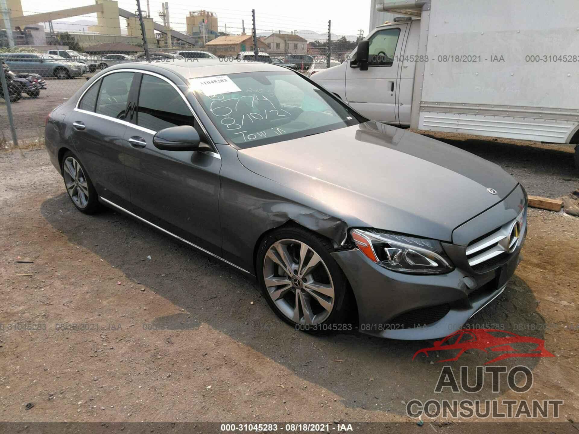 MERCEDES-BENZ C-CLASS 2018 - 55SWF4JB5JU269208
