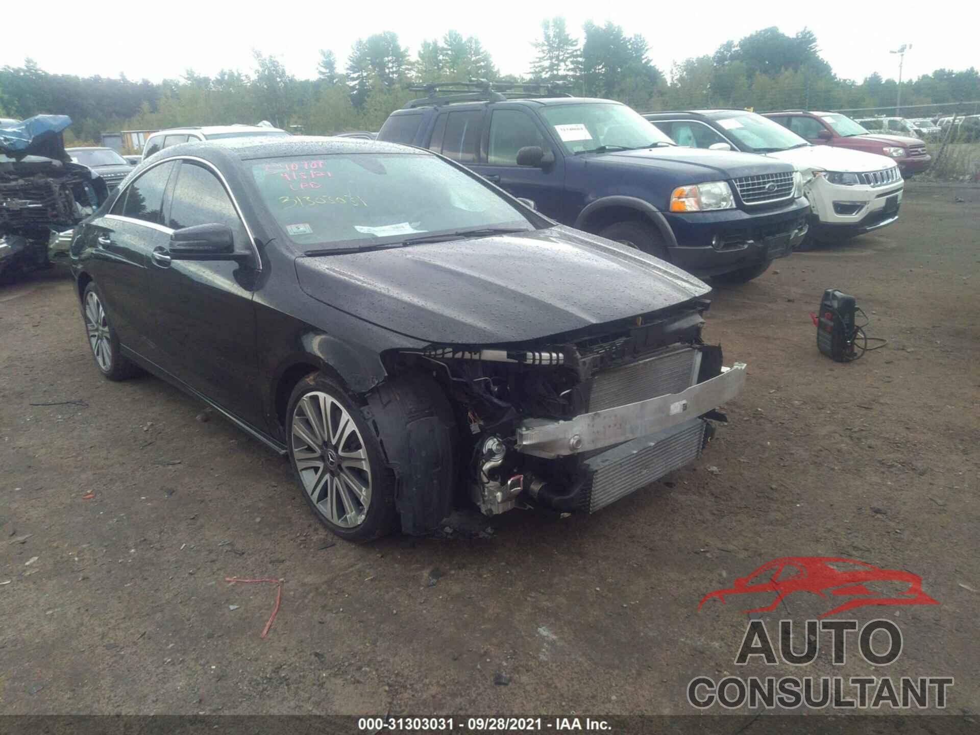MERCEDES-BENZ CLA 2018 - WDDSJ4GB1JN526135