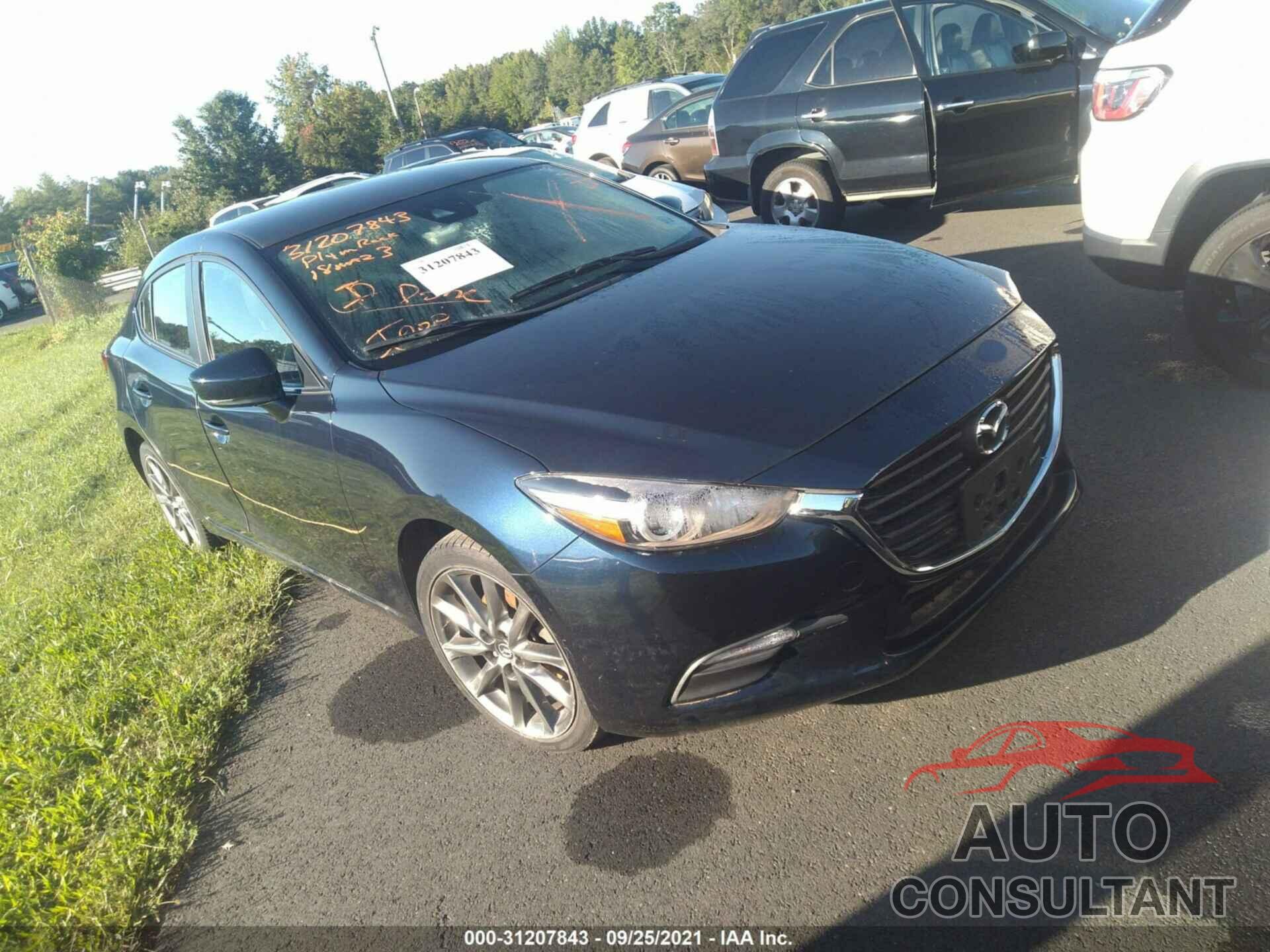 MAZDA MAZDA3 4-DOOR 2018 - 3MZBN1V38JM178642