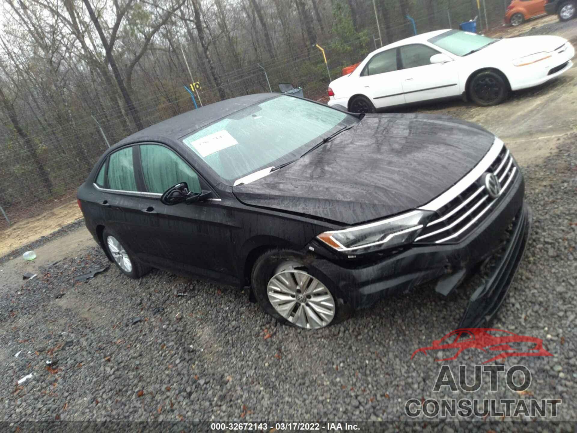 VOLKSWAGEN JETTA 2019 - 3VWCB7BU4KM213093