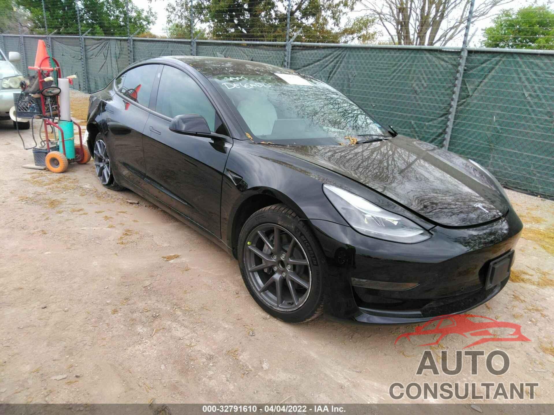 TESLA MODEL 3 2021 - 5YJ3E1EA4MF093828