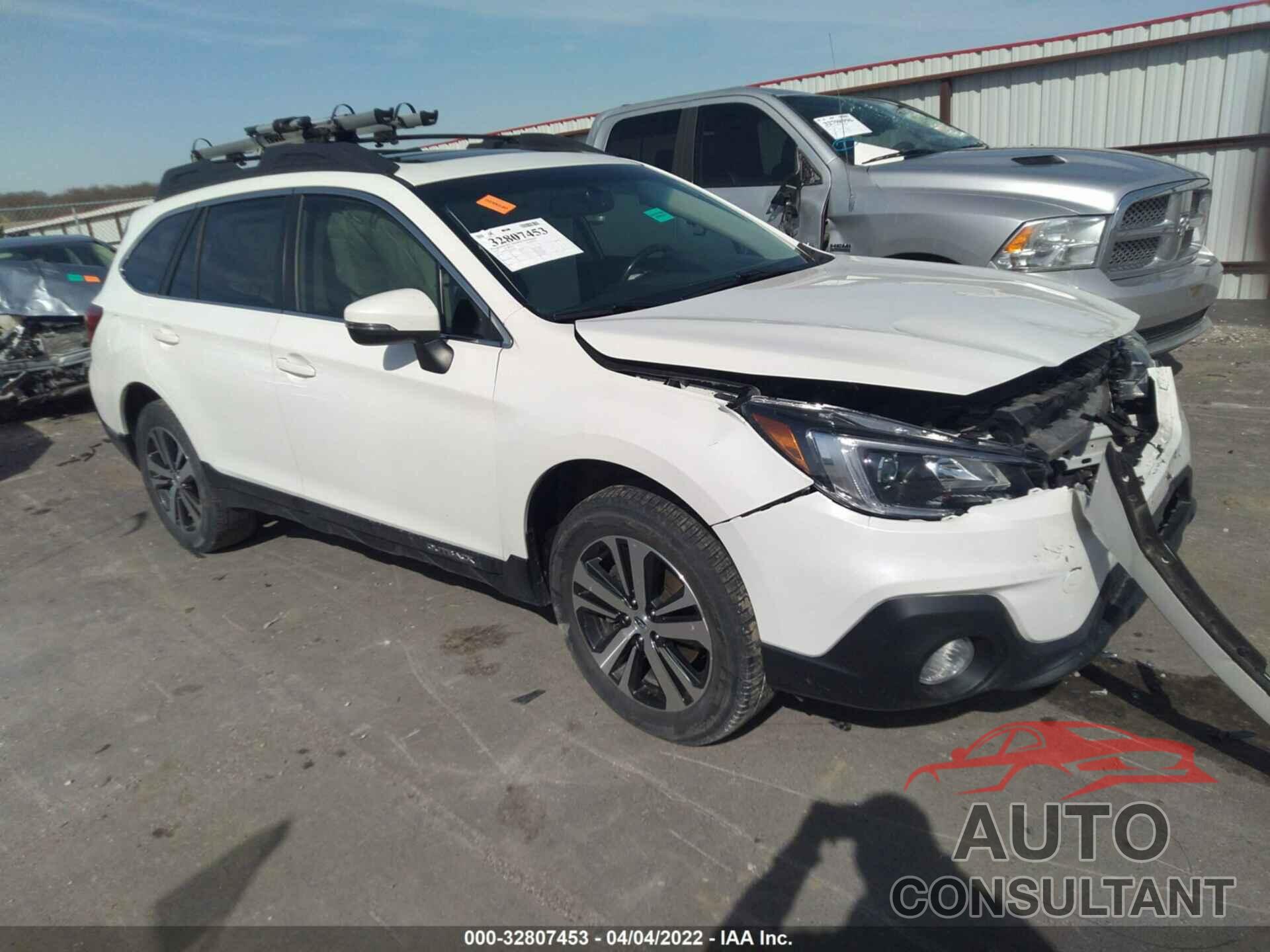 SUBARU OUTBACK 2018 - 4S4BSAKC2J3203452