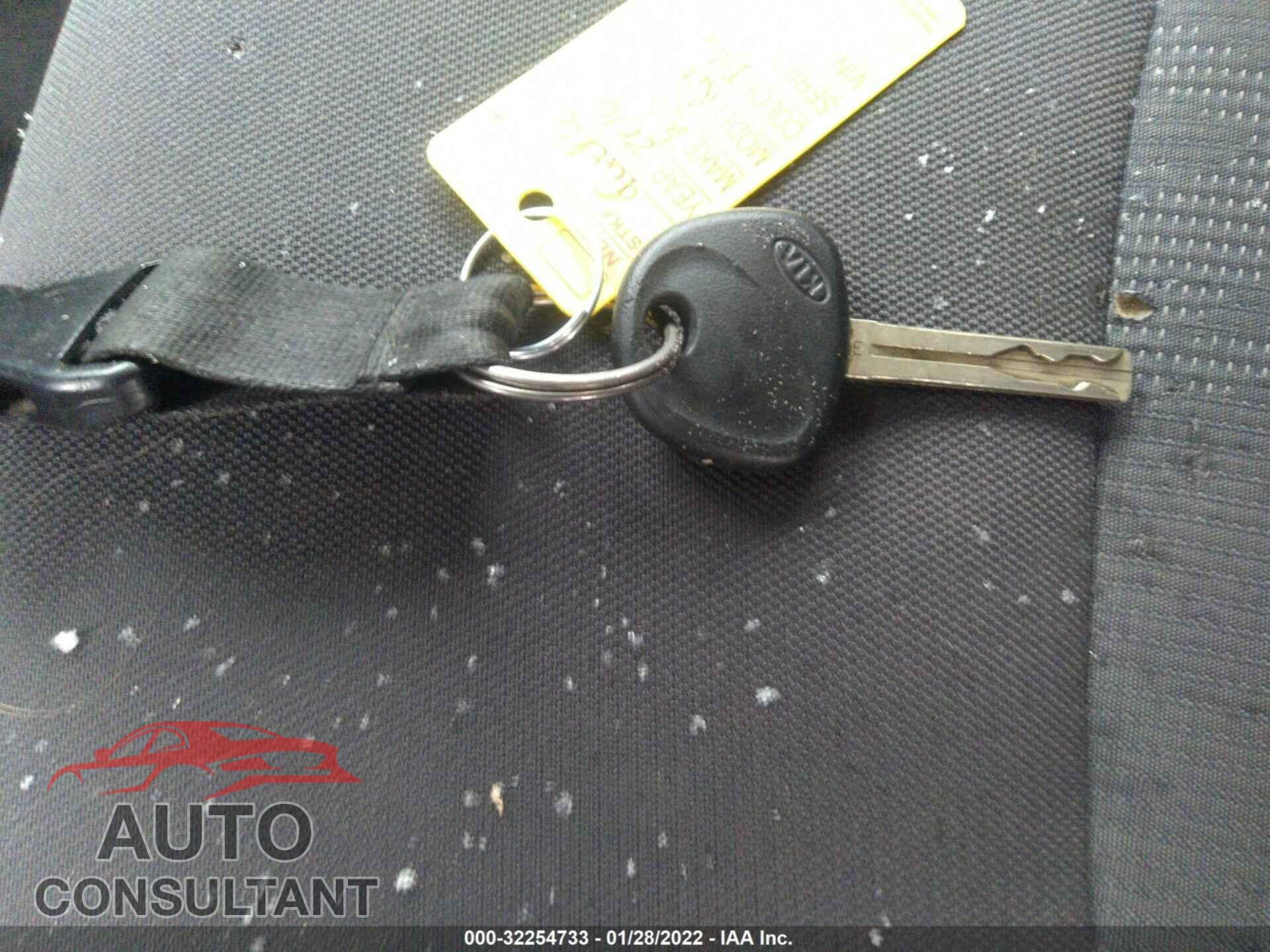 KIA RIO 2016 - KNADM5A31G6579340