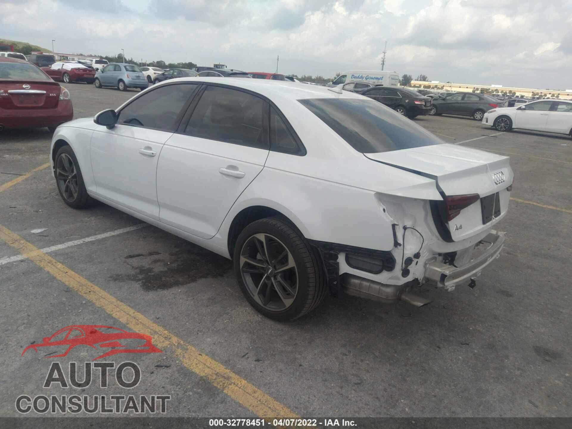 AUDI A4 2019 - WAUGMAF48KN021930