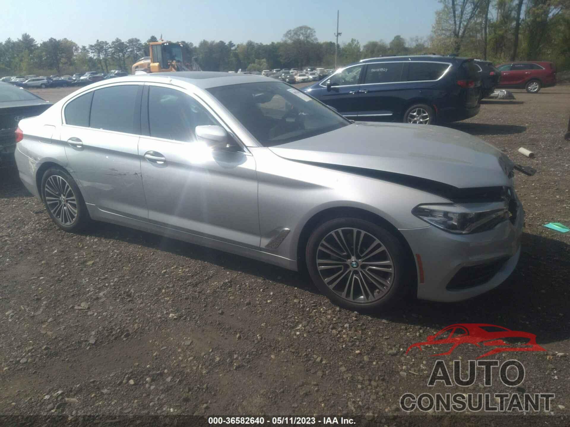 BMW 5 SERIES 2019 - WBAJA7C54KWC77672