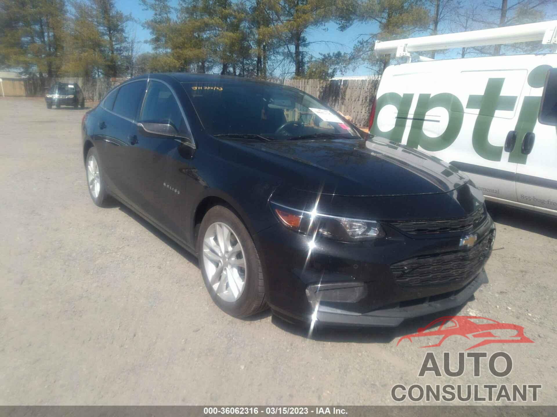 CHEVROLET MALIBU 2018 - 1G1ZD5ST5JF215381