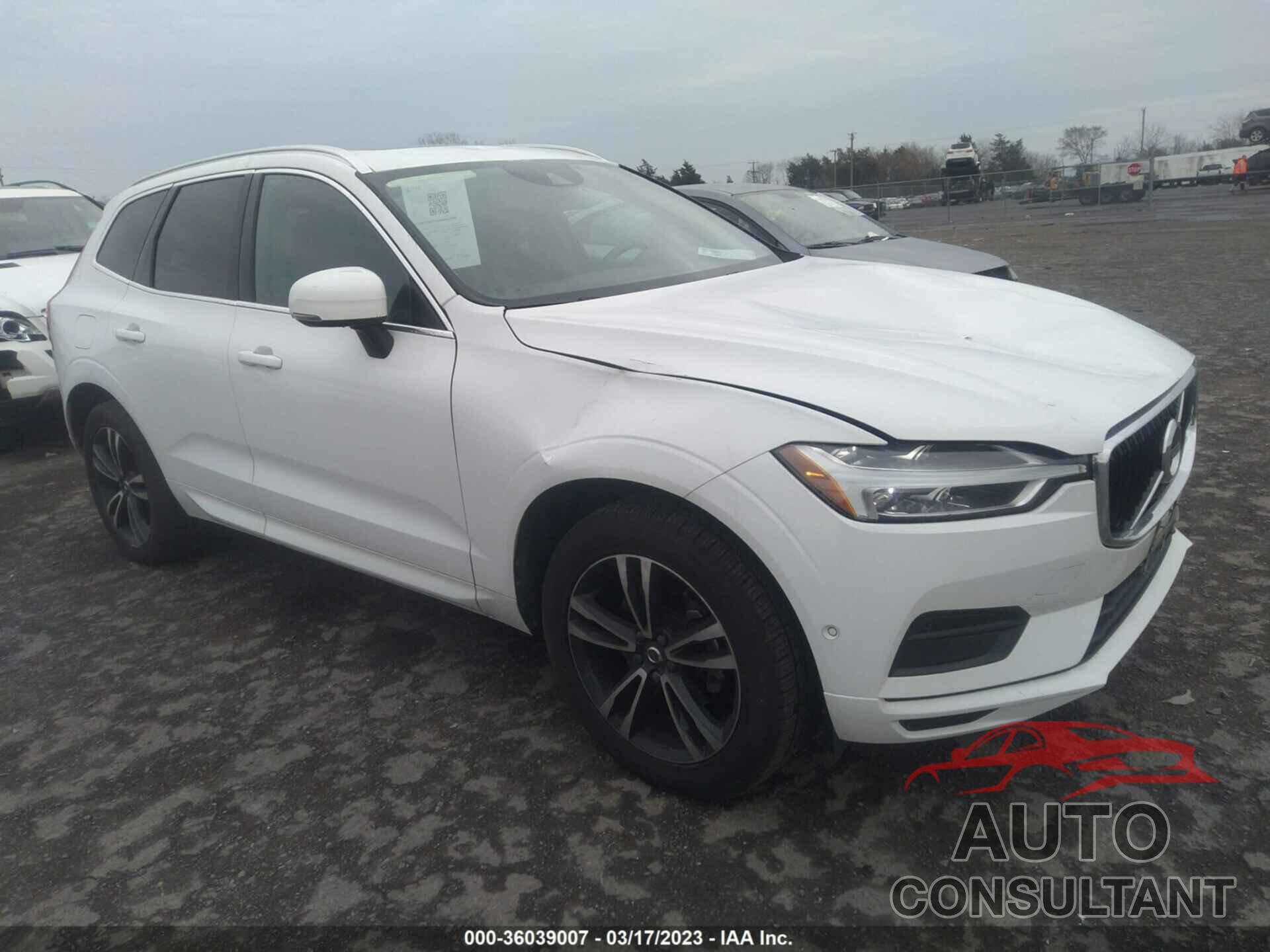 VOLVO XC60 2018 - YV4102RKXJ1082039