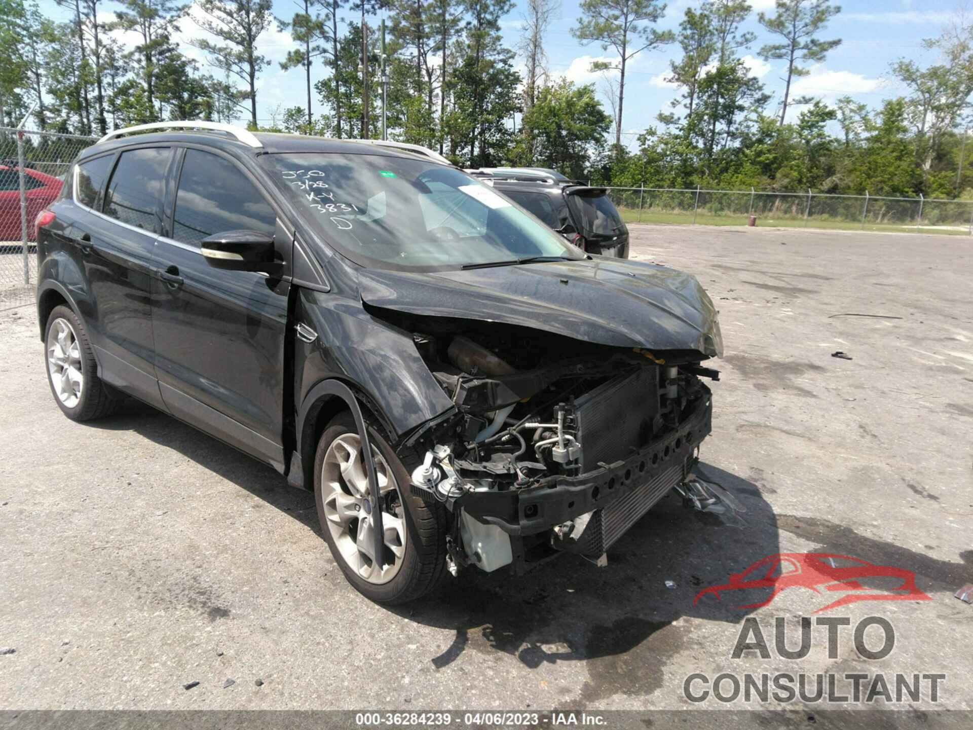 FORD ESCAPE 2015 - 1FMCU9J90FUB63831