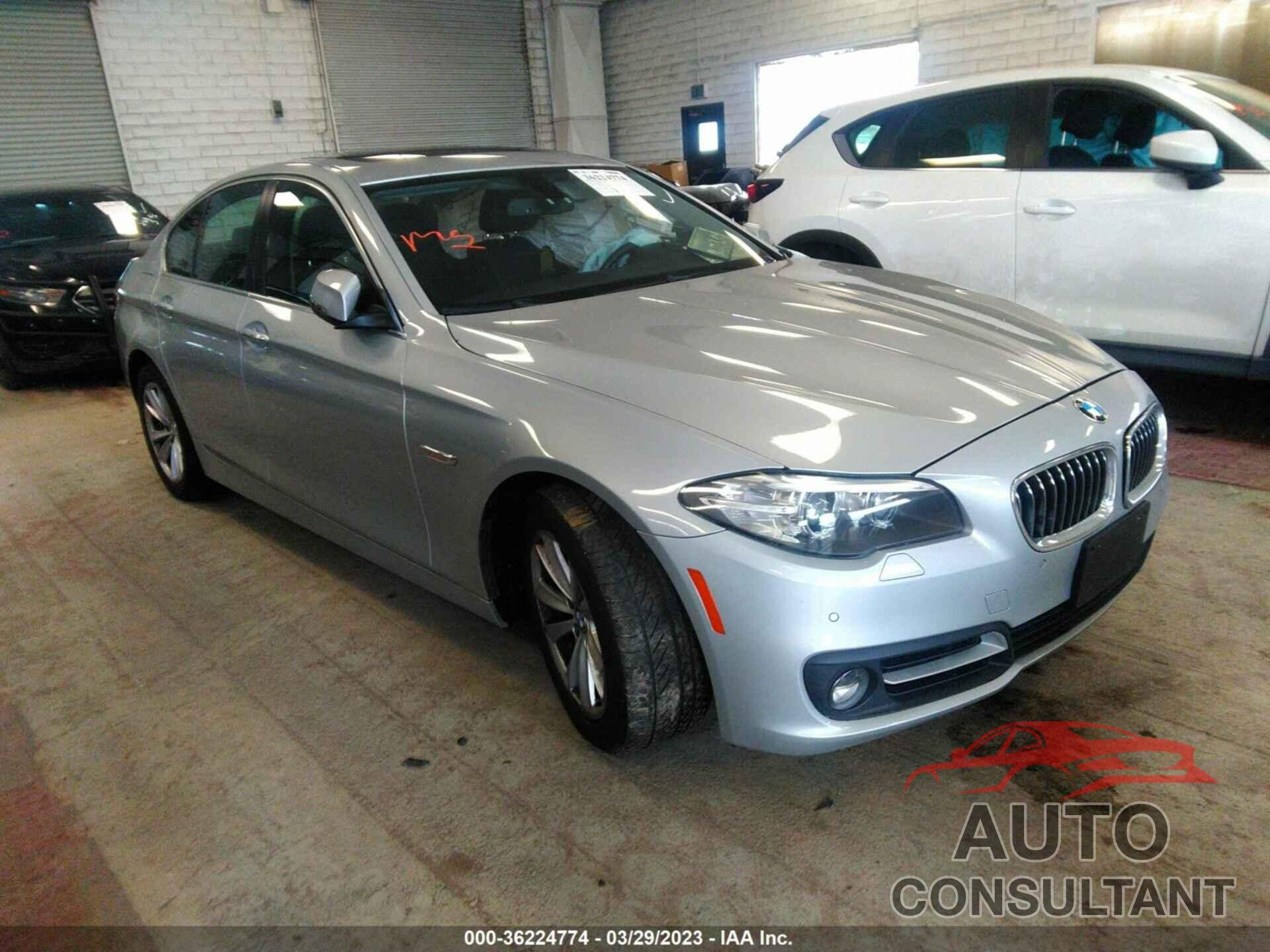 BMW 5 SERIES 2015 - WBA5A5C55FD520474