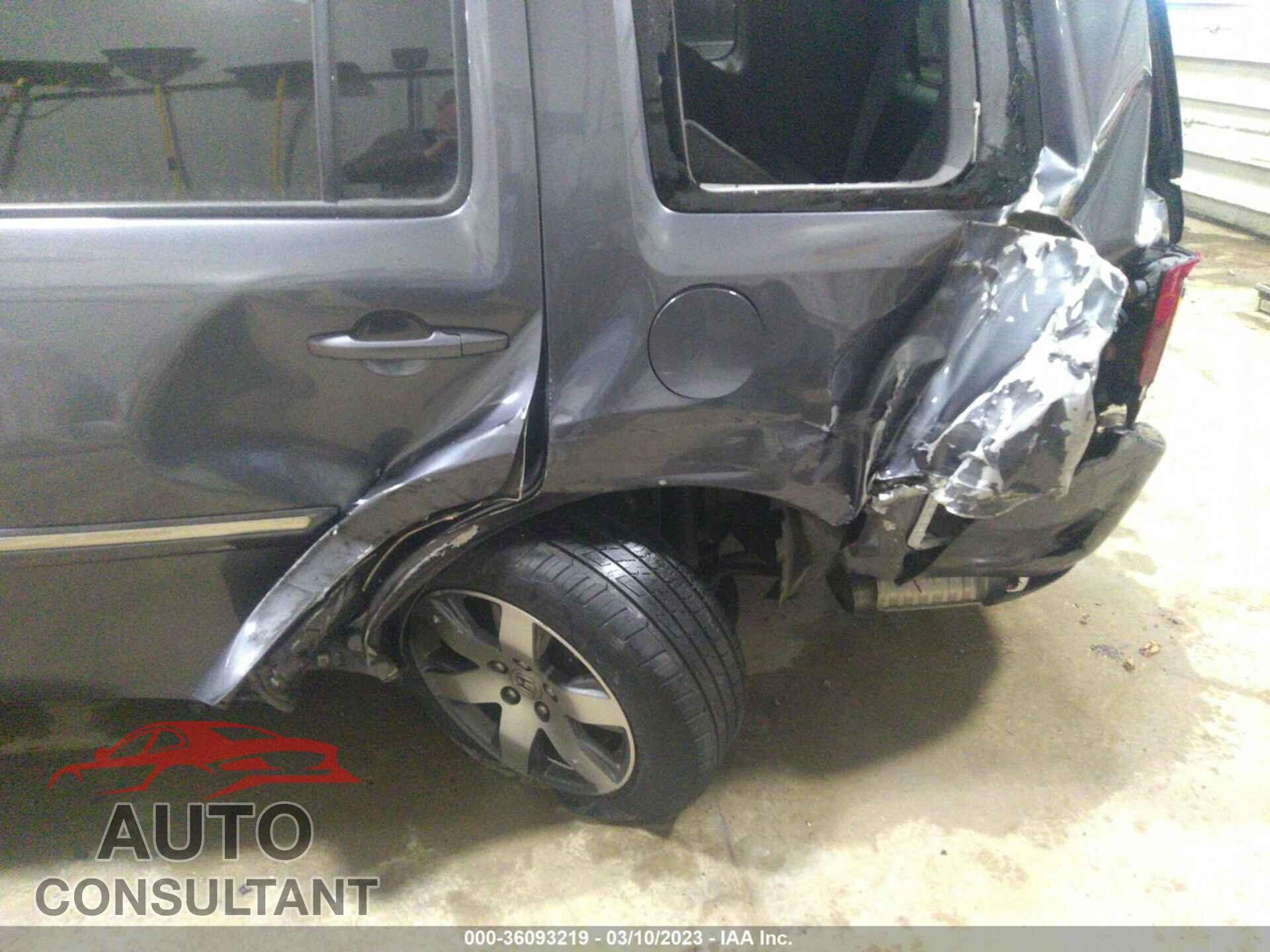 HONDA PILOT 2015 - 5FNYF4H95FB027474