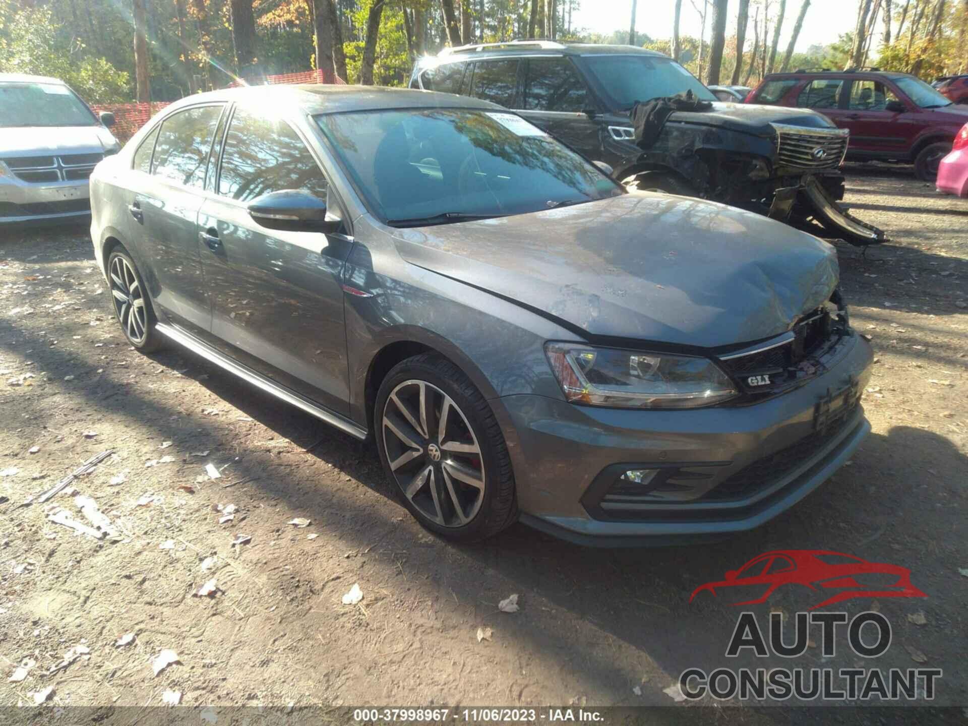 VOLKSWAGEN JETTA 2018 - 3VW4T7AJ9JM228308