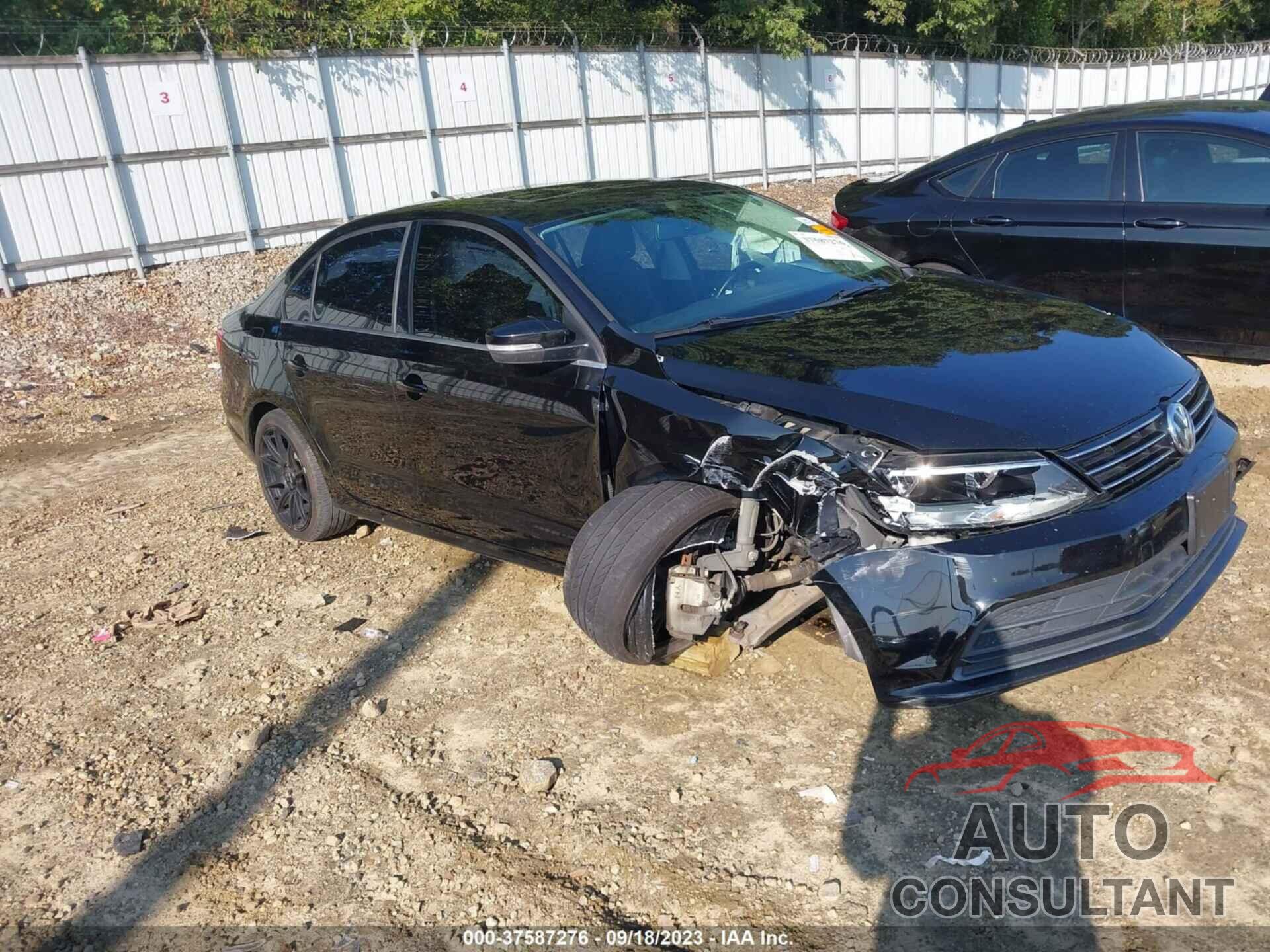 VOLKSWAGEN JETTA 2015 - 3VWD17AJ2FM333477