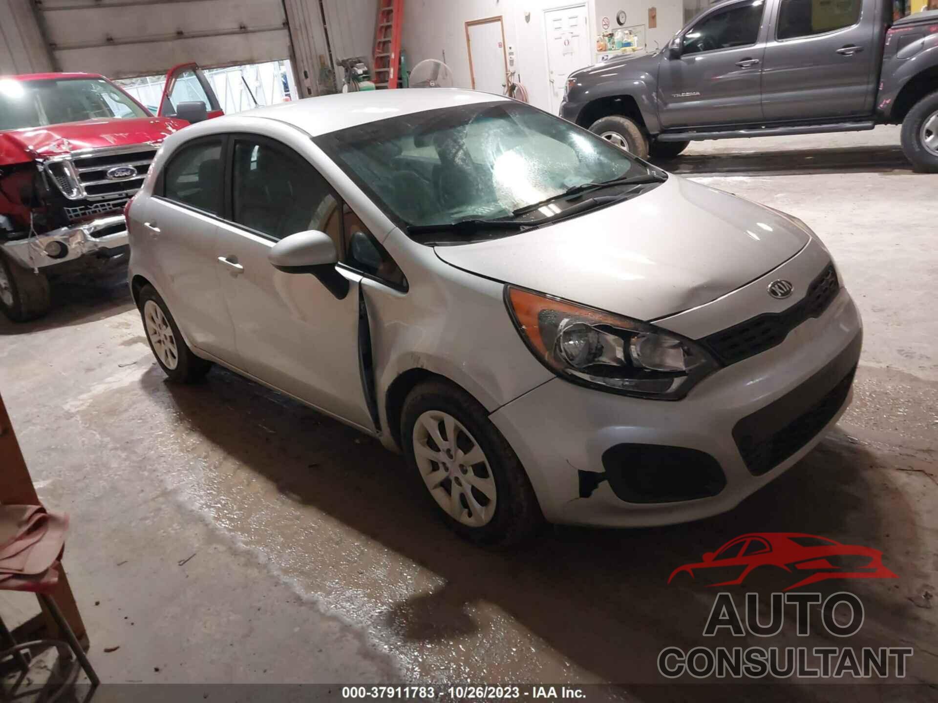 KIA RIO 2015 - KNADM5A39F6515870