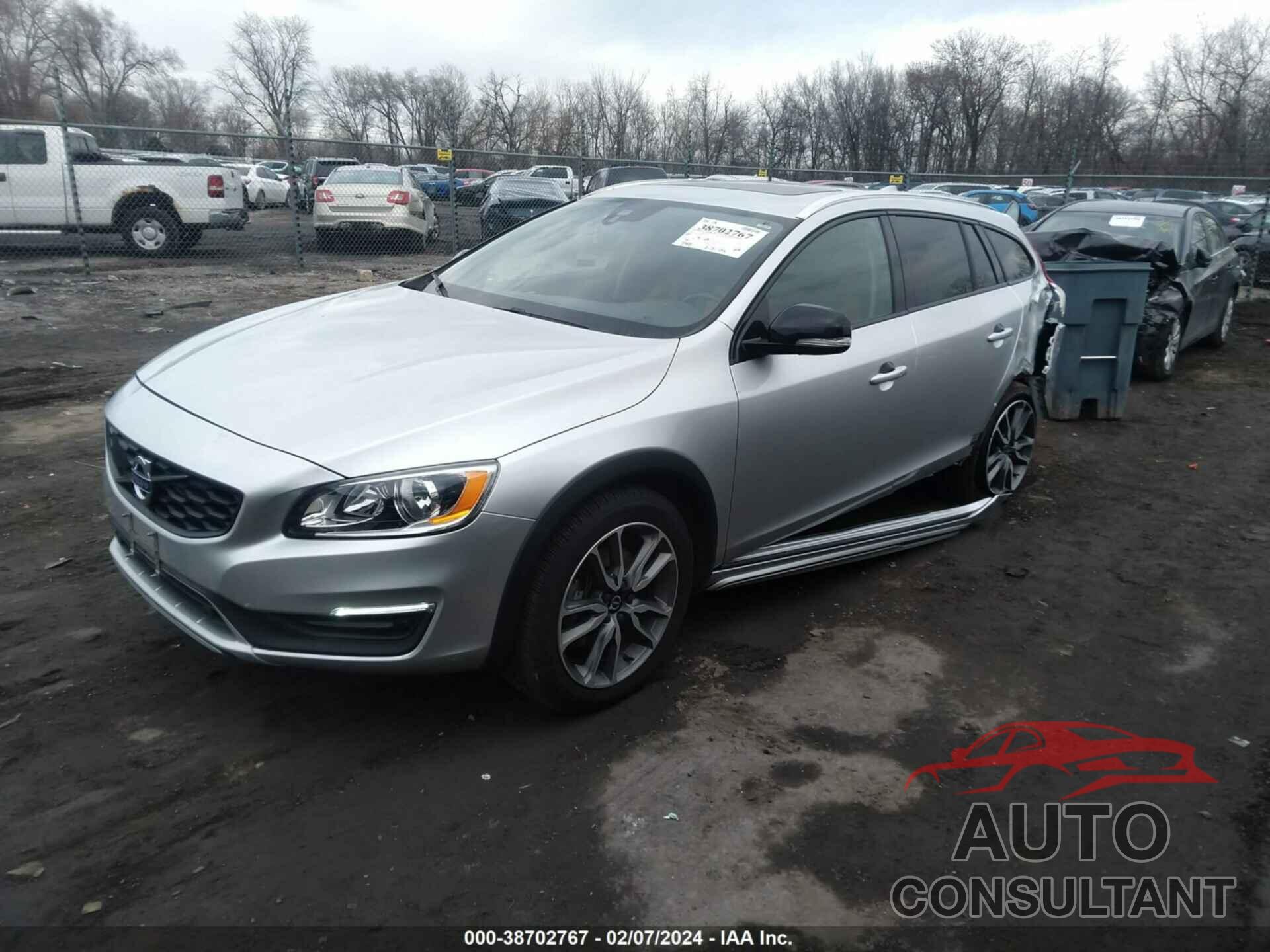 VOLVO V60 CROSS COUNTRY 2017 - YV440MWK9H1032157