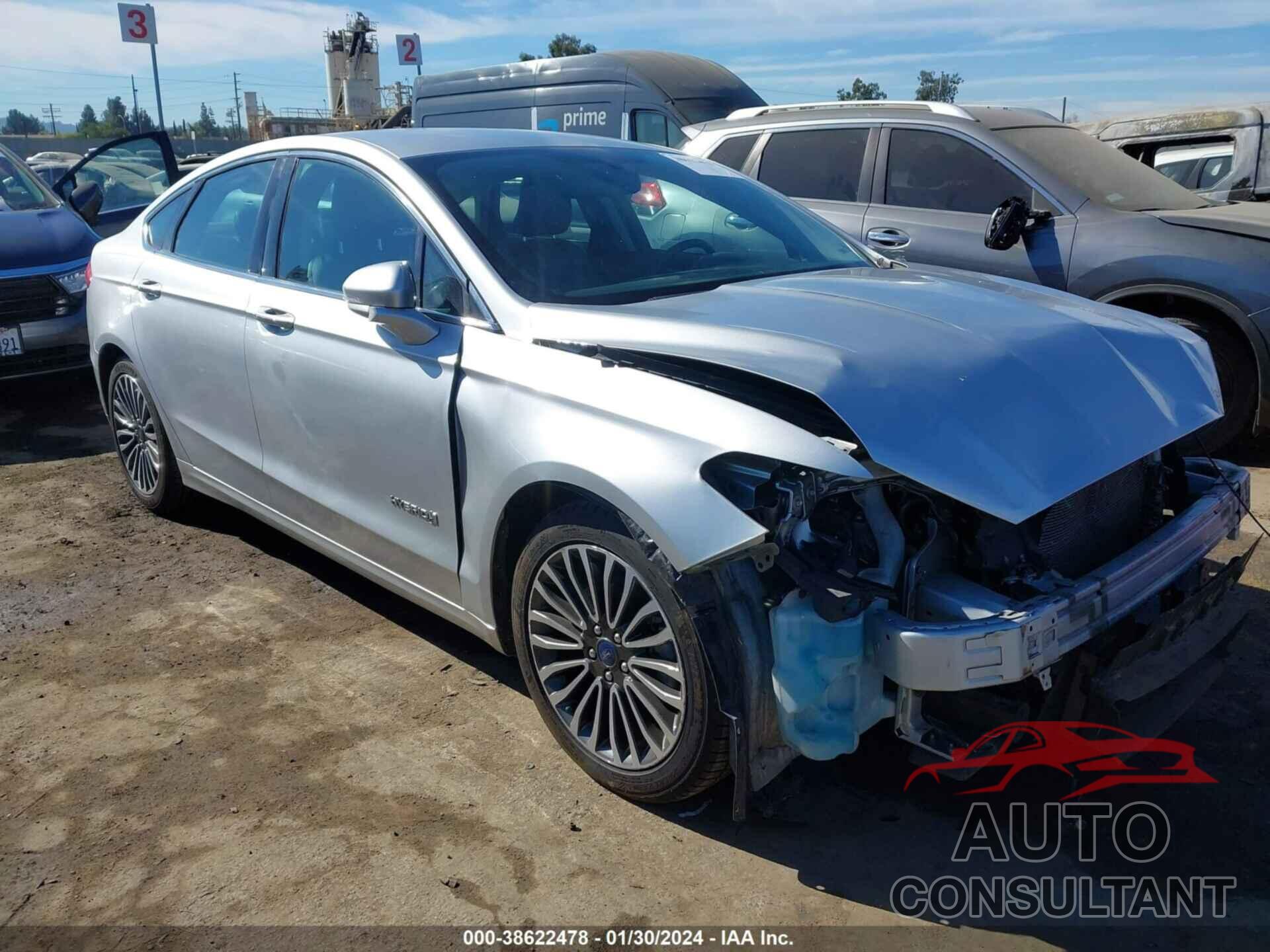 FORD FUSION HYBRID 2018 - 3FA6P0RU8JR192304