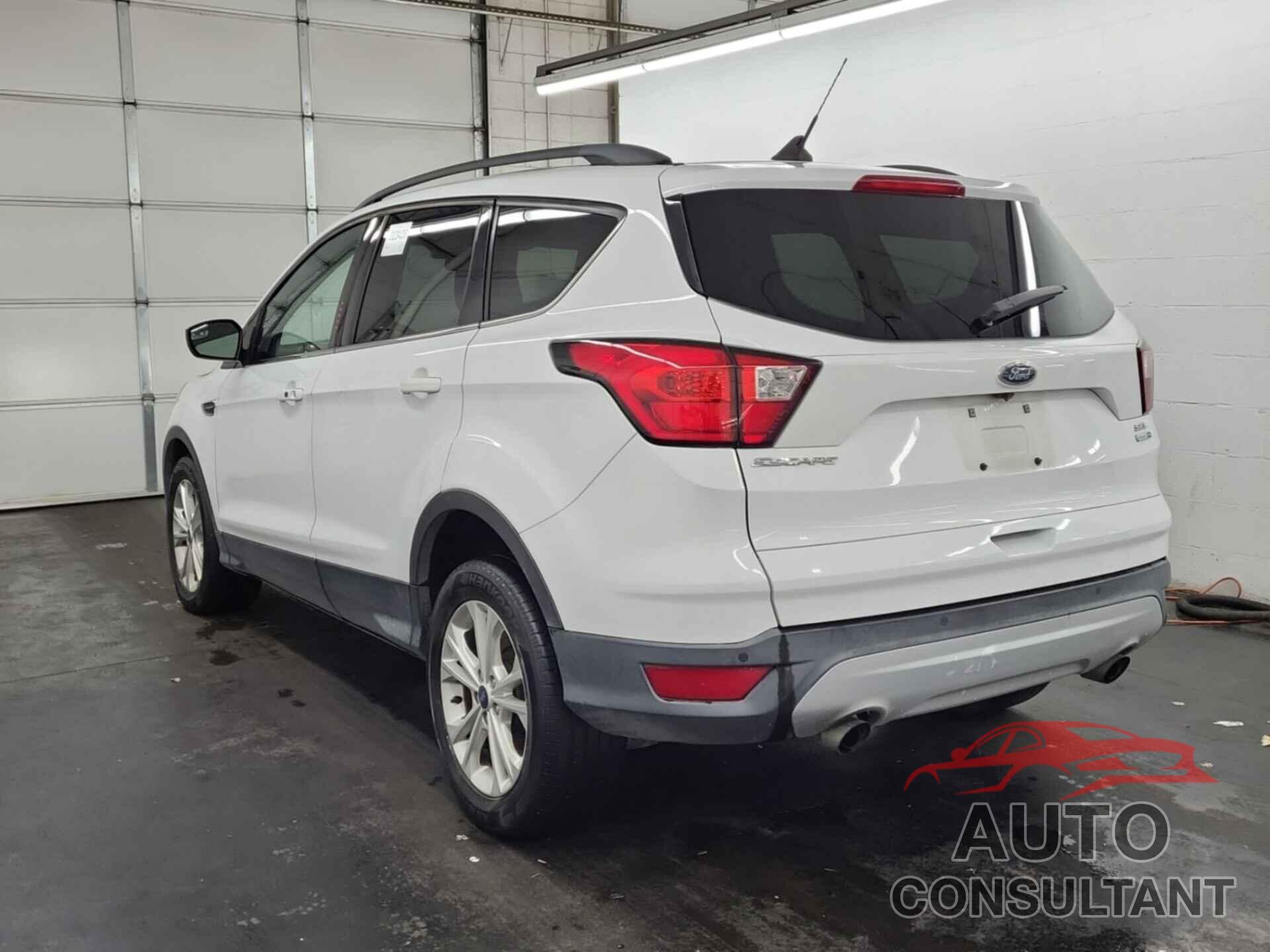 FORD ESCAPE 2019 - 1FMCU9HD0KUA65709