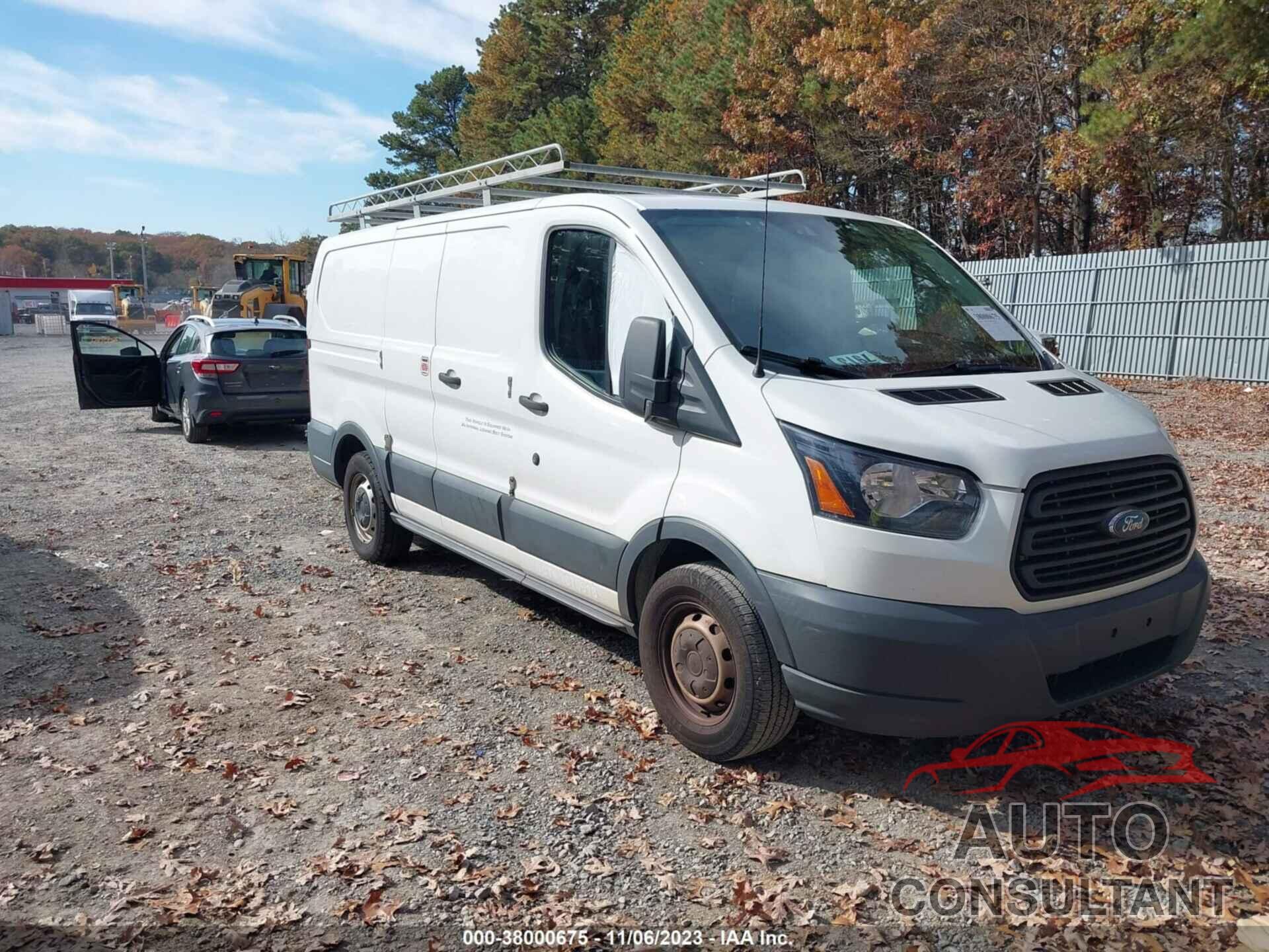 FORD TRANSIT-150 2017 - 1FTYE1ZM7HKB20796