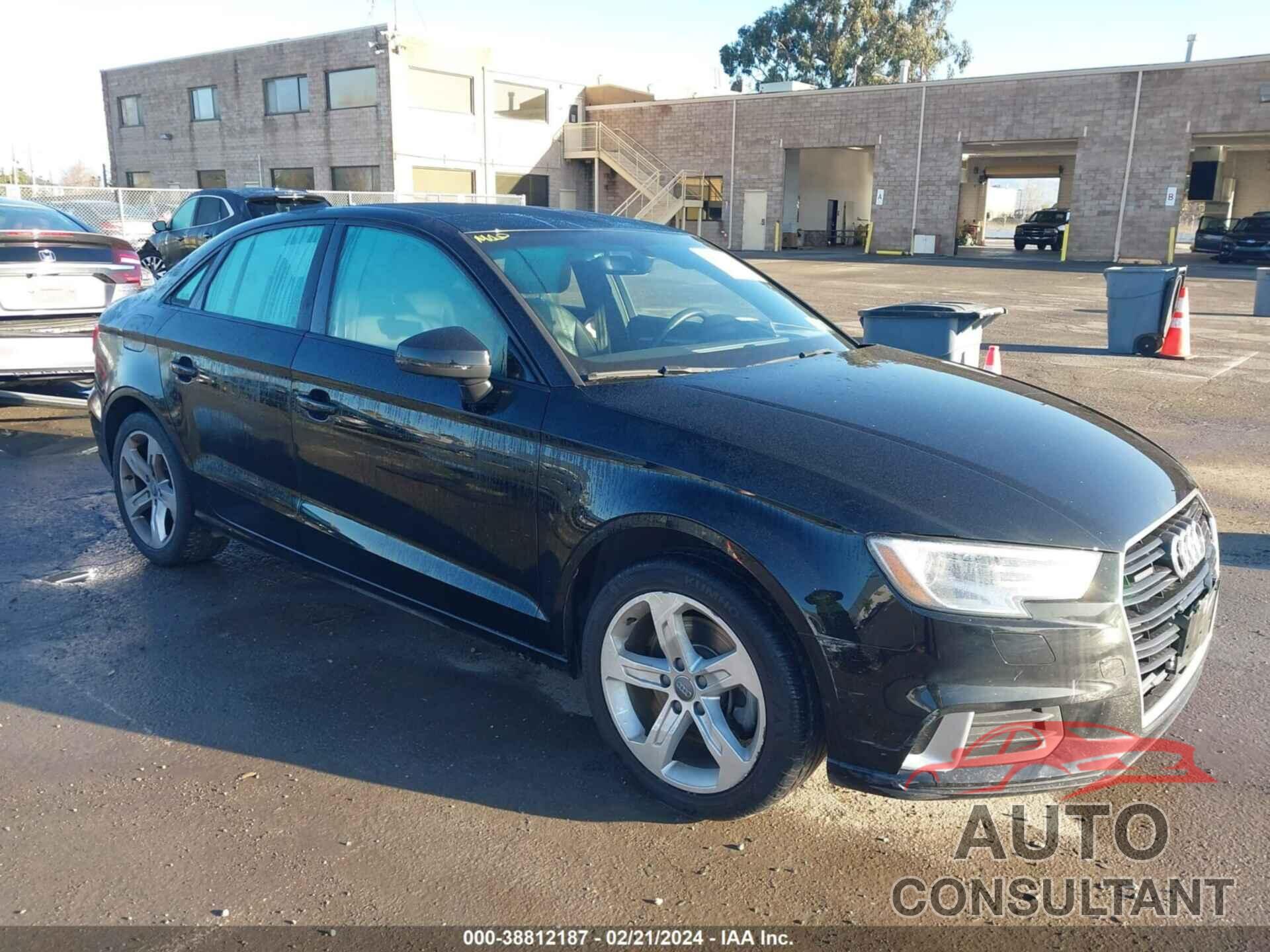 AUDI A3 2017 - WAUB8GFF3H1046785