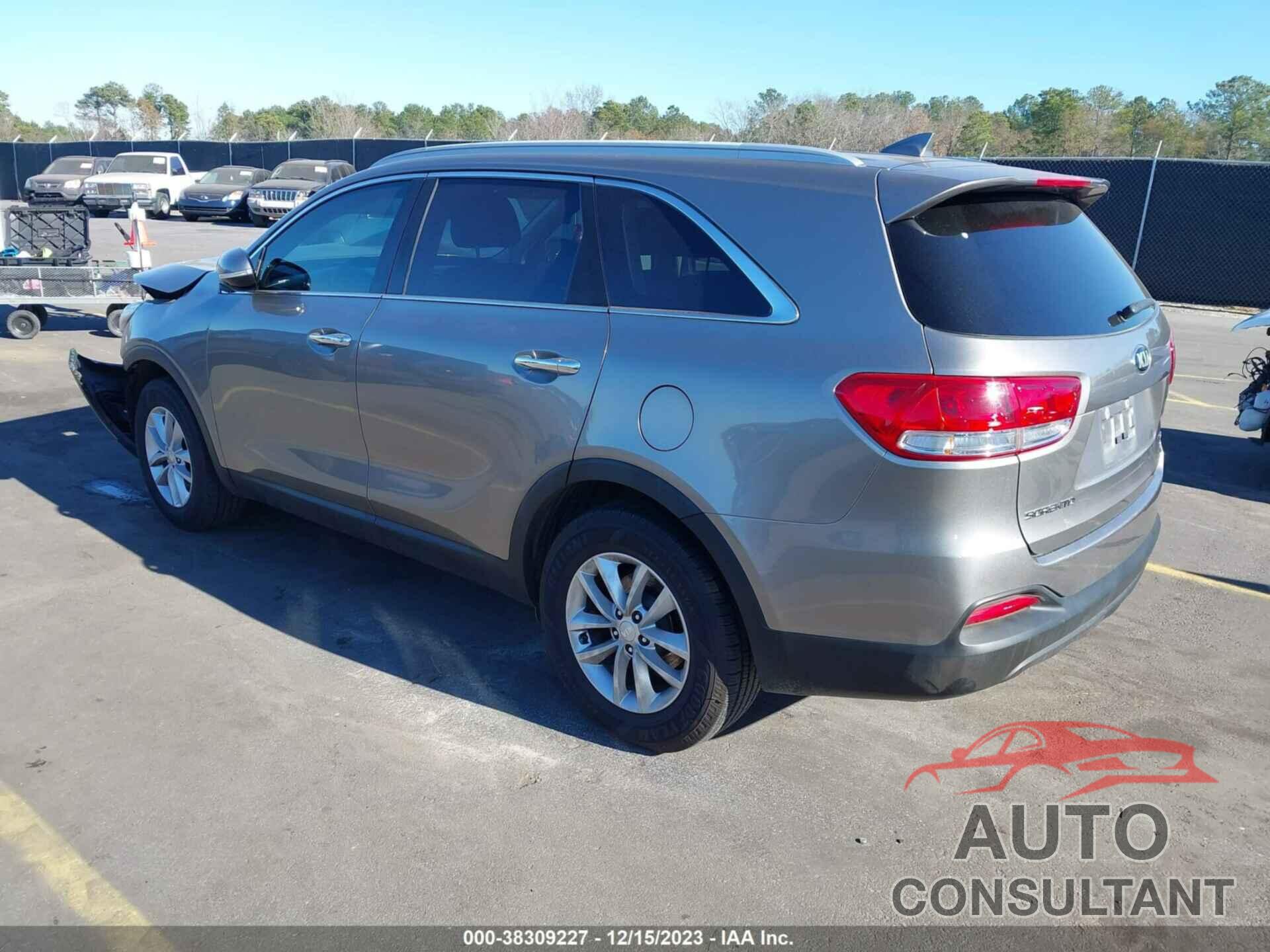 KIA SORENTO 2018 - 5XYPG4A35JG388476