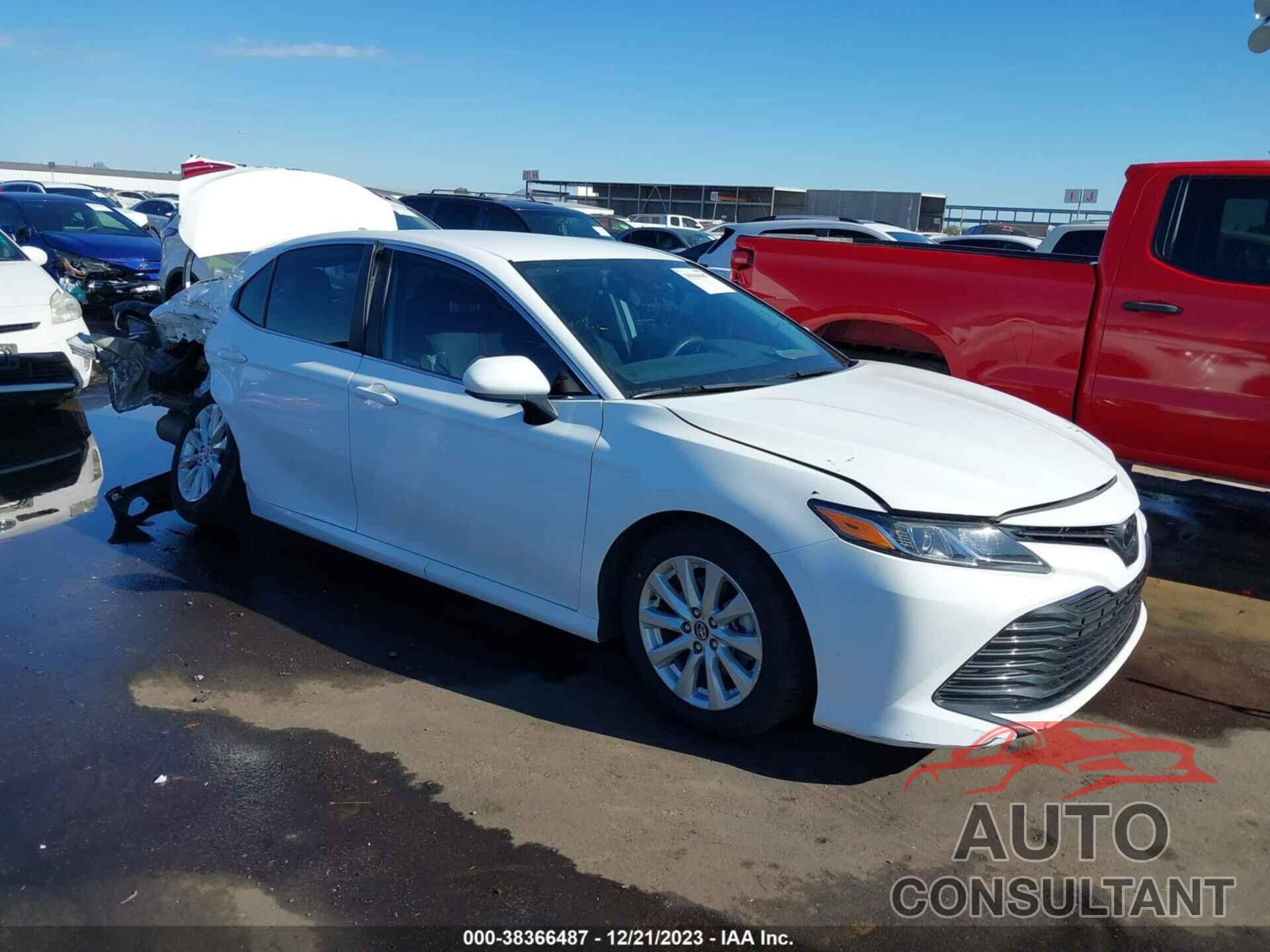 TOYOTA CAMRY 2020 - 4T1C11AKXLU911526