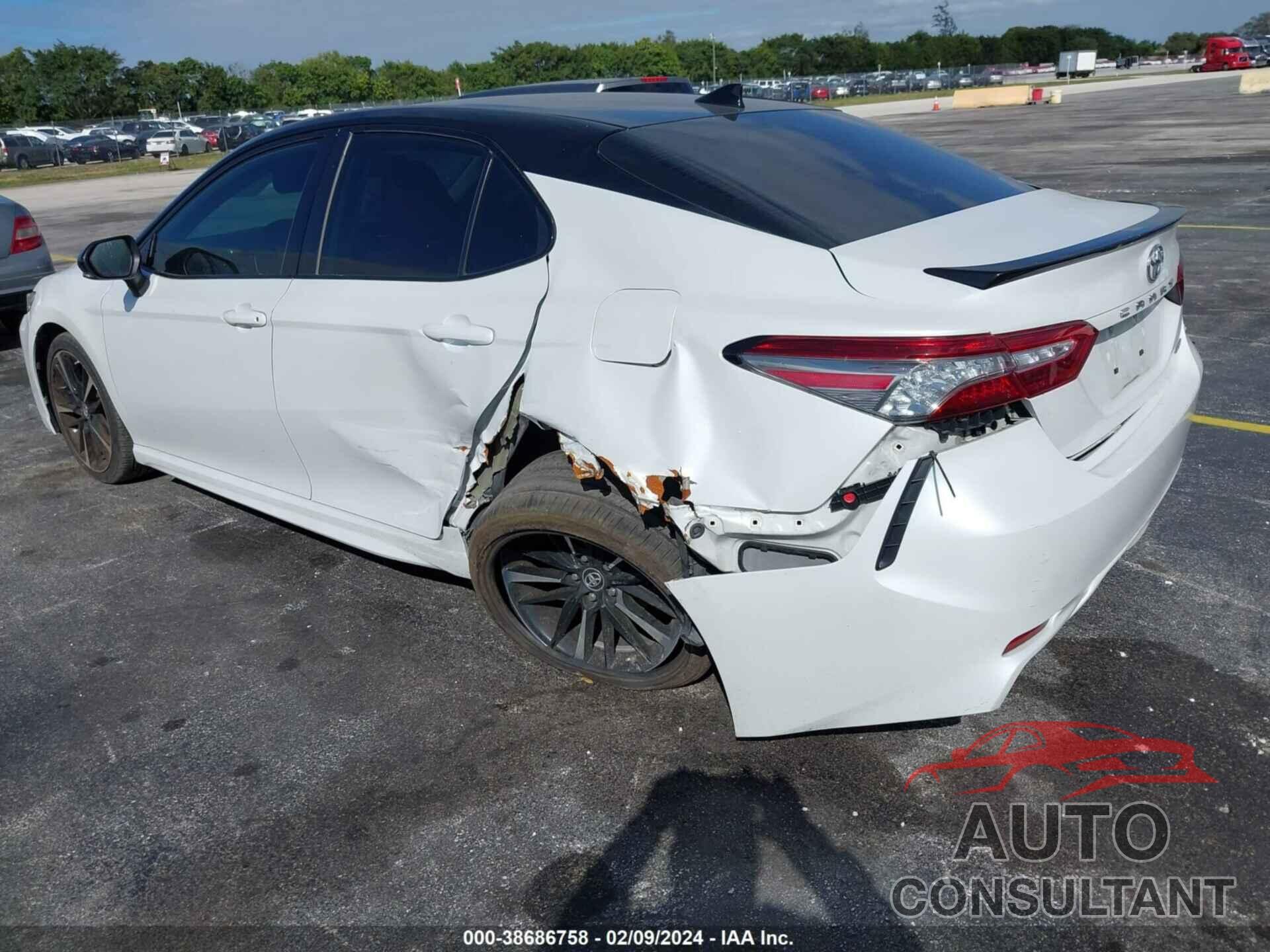 TOYOTA CAMRY 2019 - 4T1B61HK7KU279912