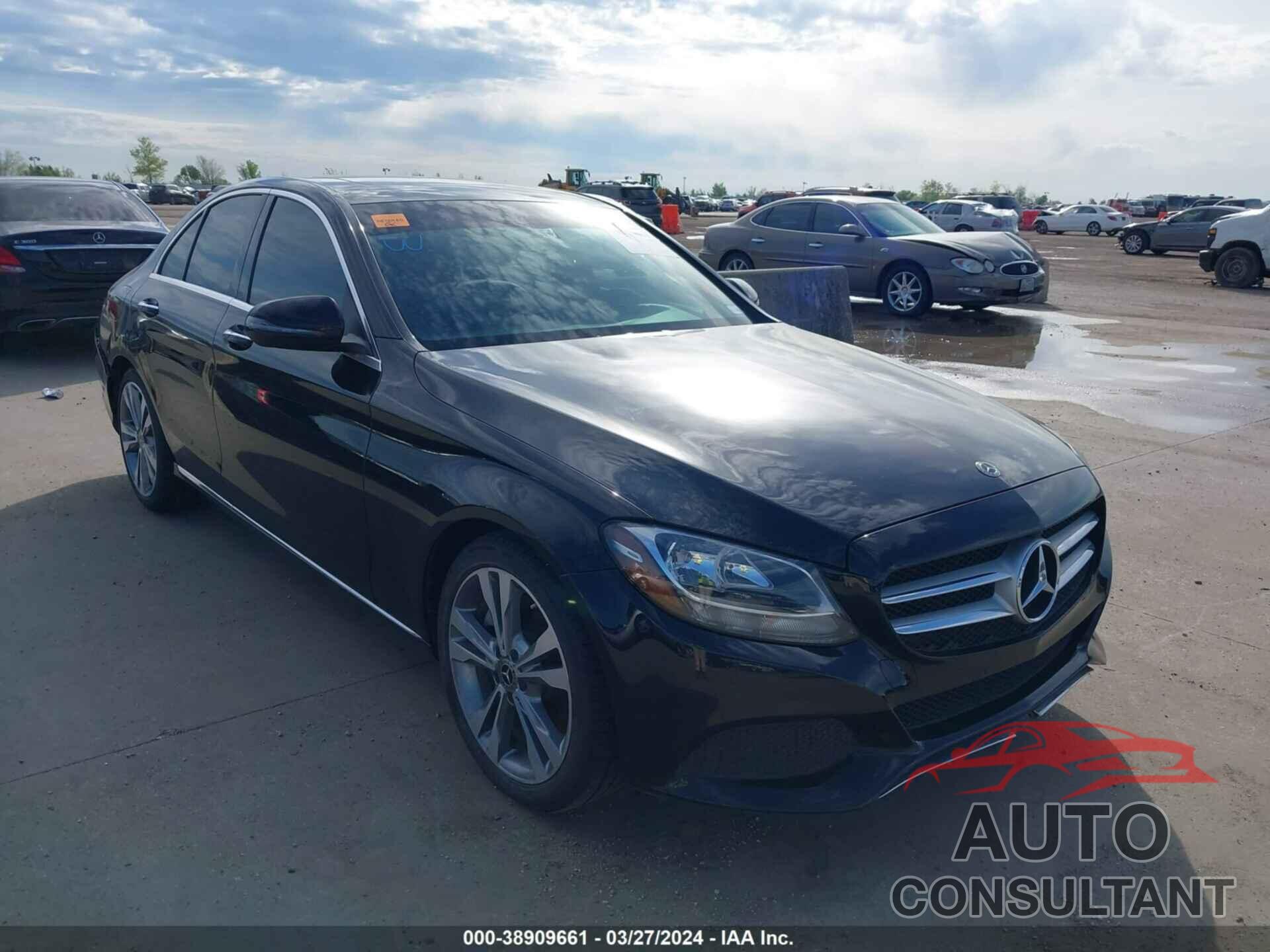 MERCEDES-BENZ C 300 2018 - 55SWF4JB4JU263688